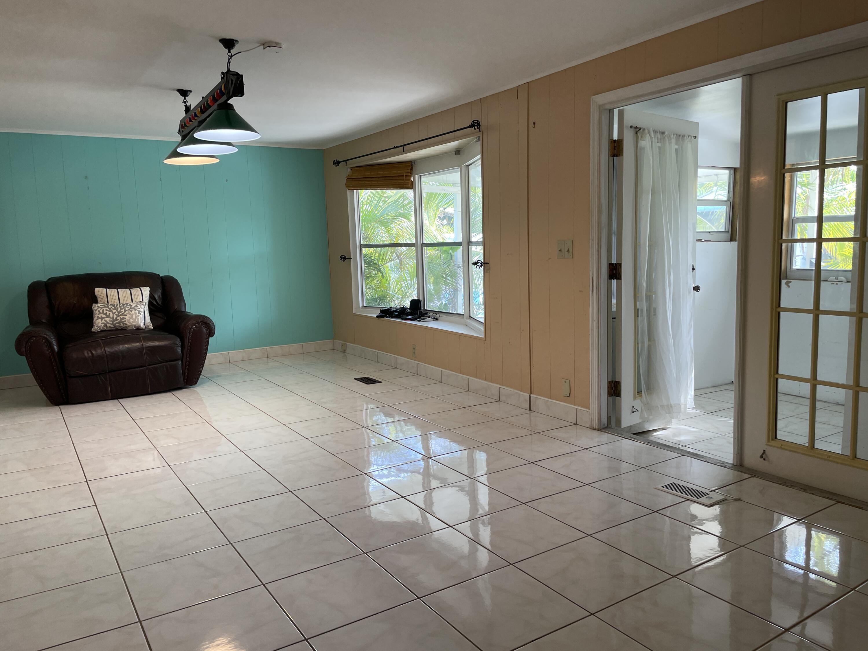 27858 Lobster Tail Trail