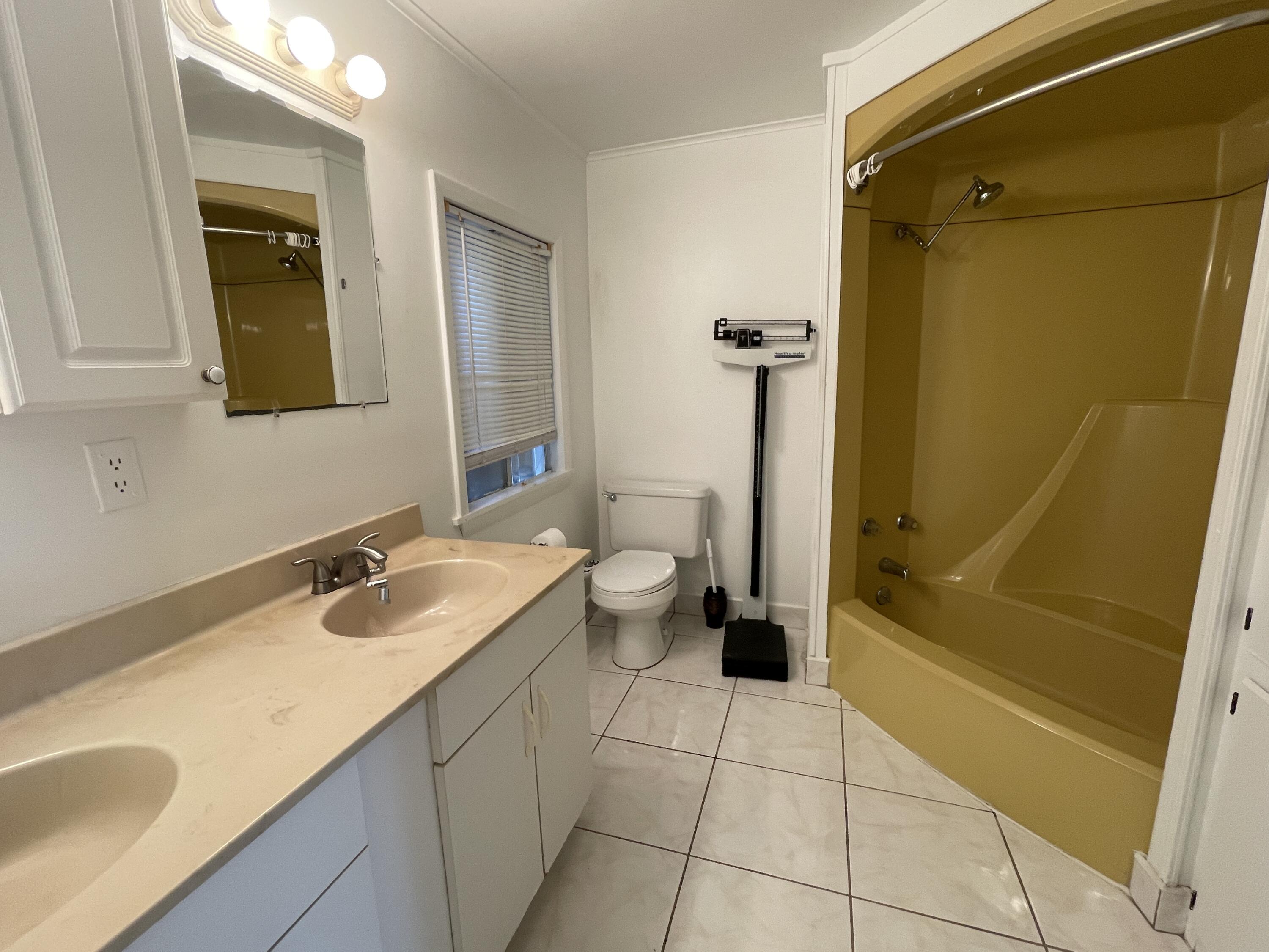 27858 Lobster Tail Trail