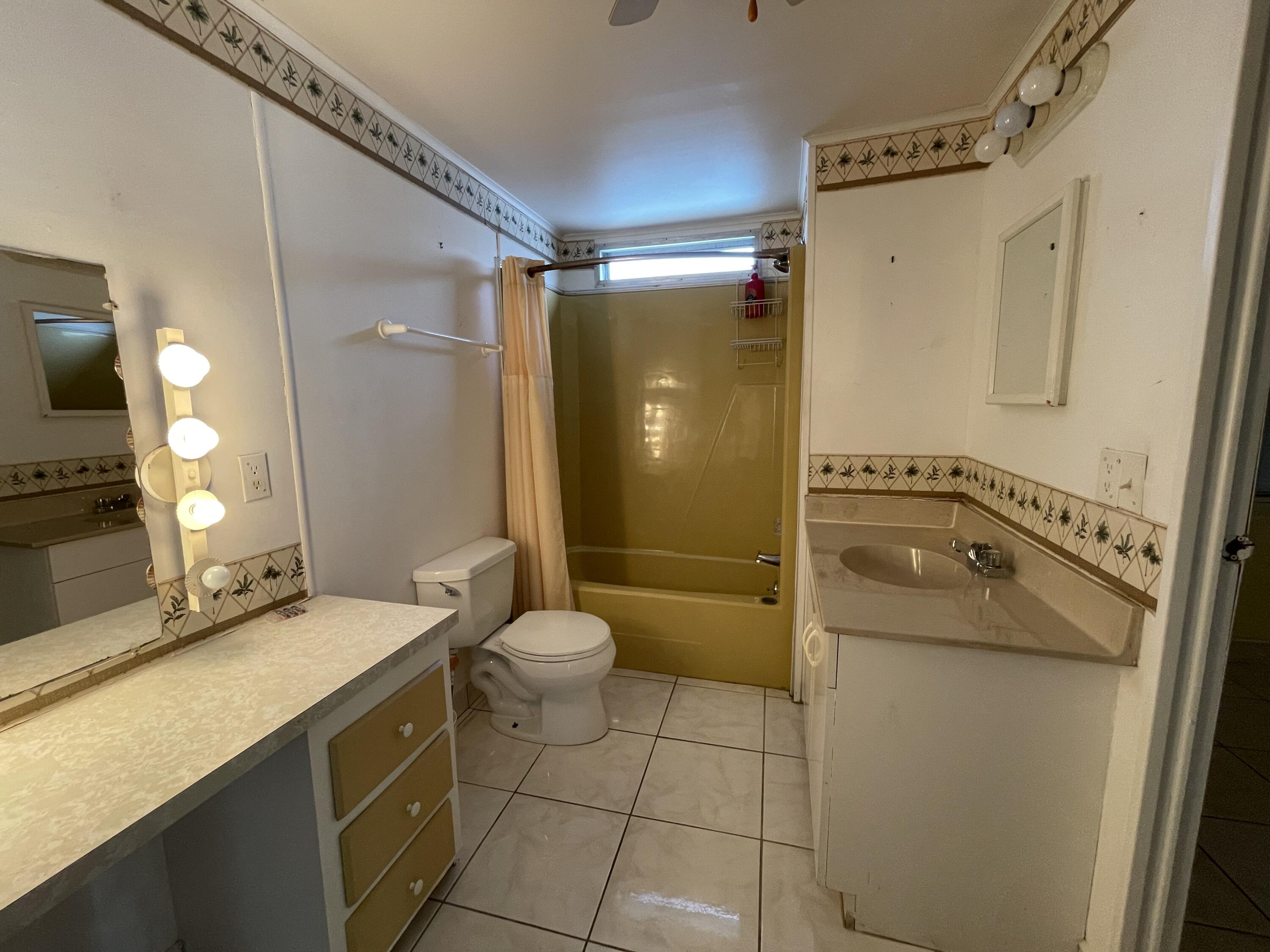 27858 Lobster Tail Trail