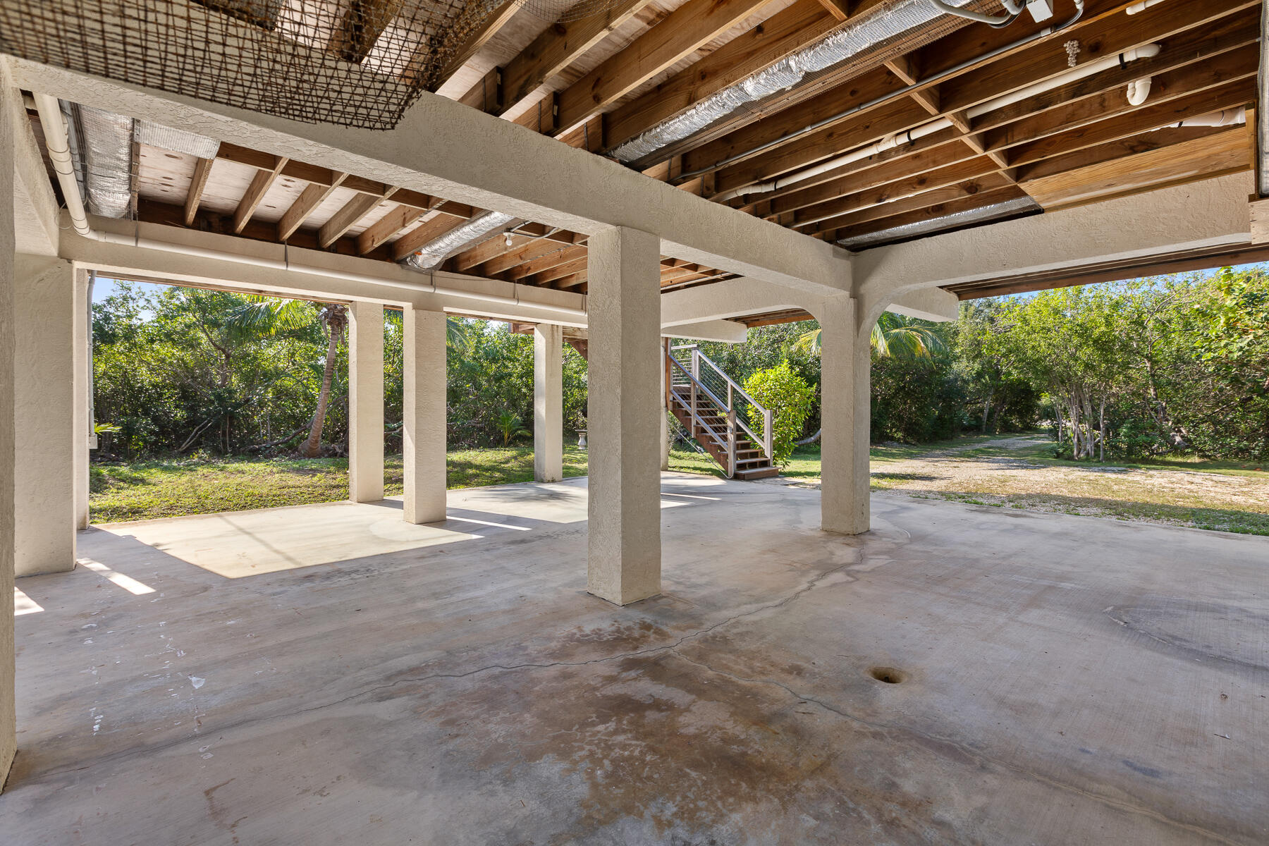 529 W Shore Drive