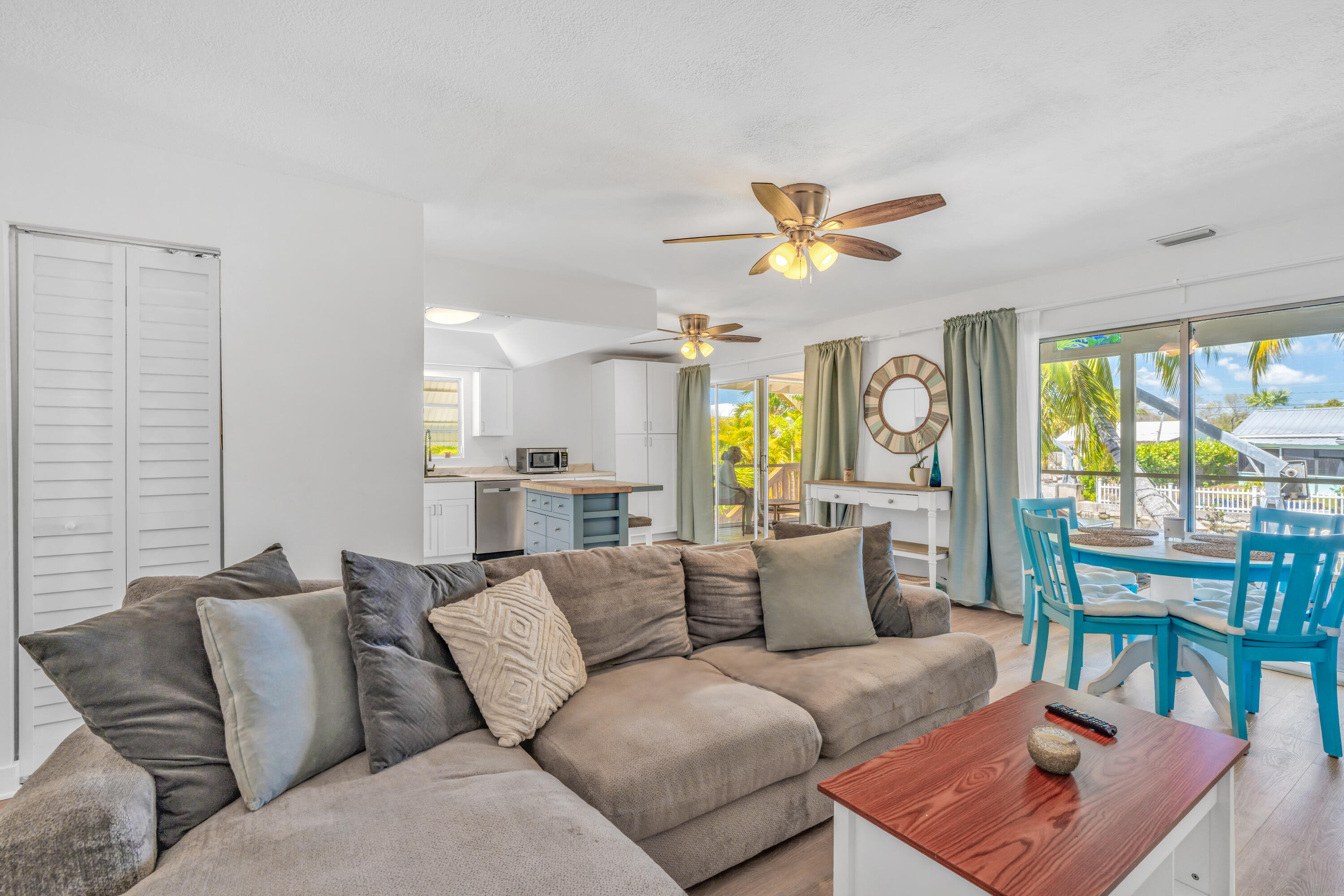 1590 Gardenia Lane
