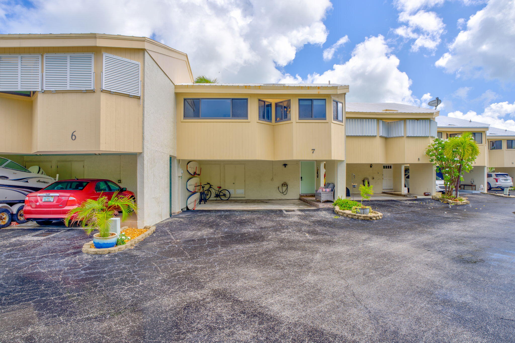 24 Jade Drive Unit: 7