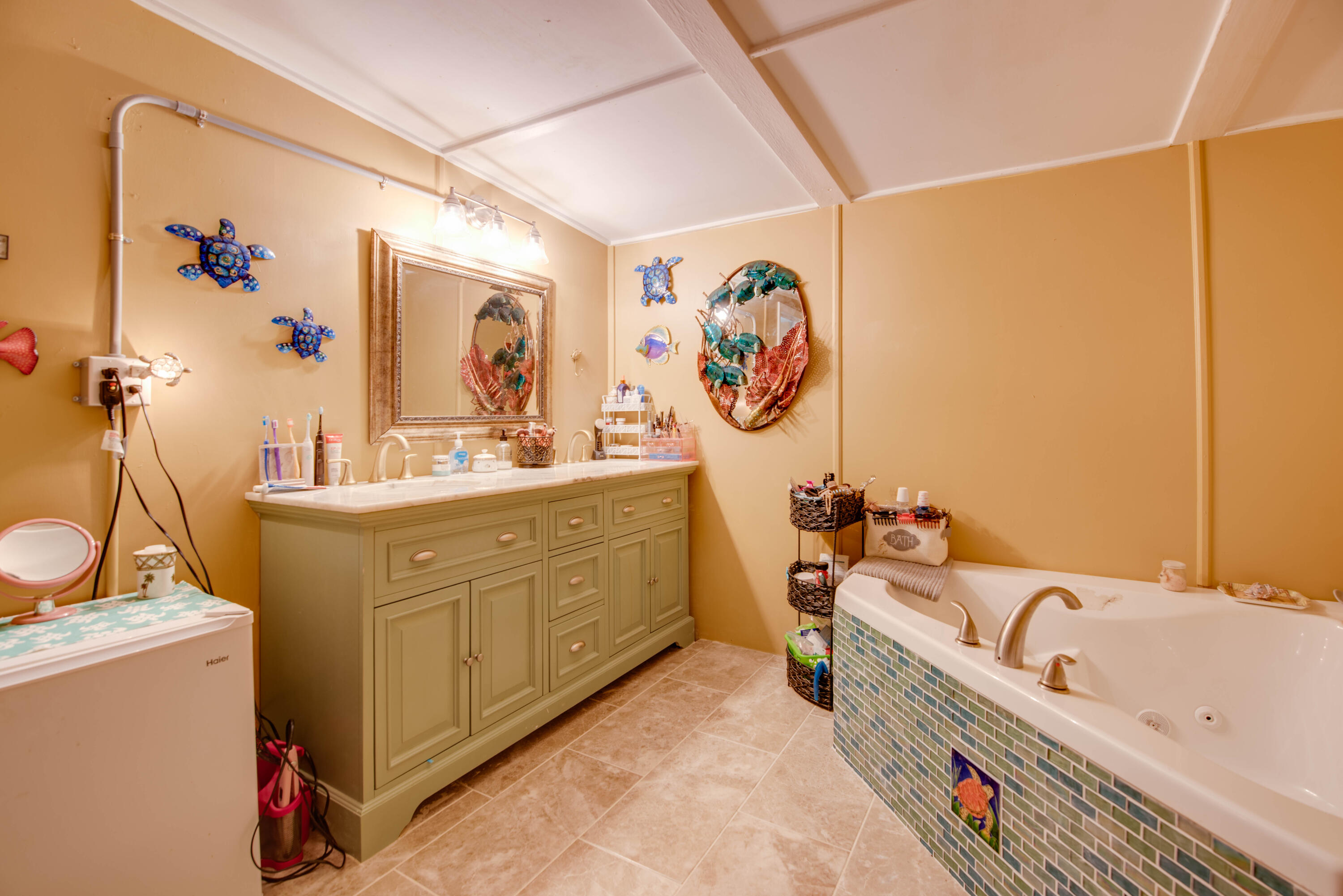 27940 Lobster Tail Trail