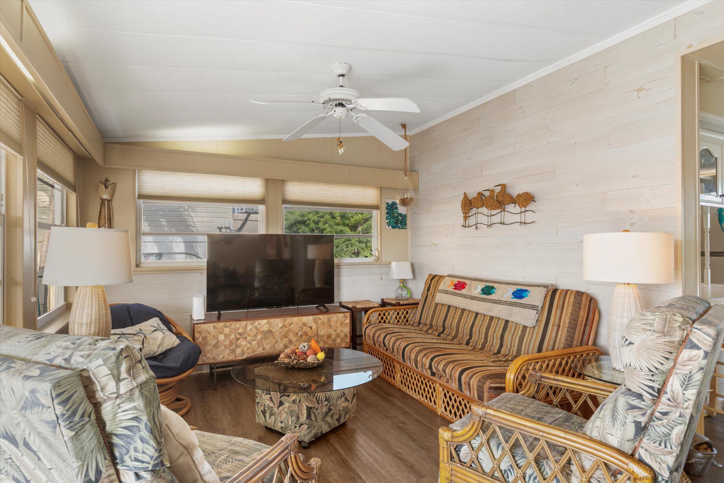 701 Spanish Main Drive Unit: 333\334