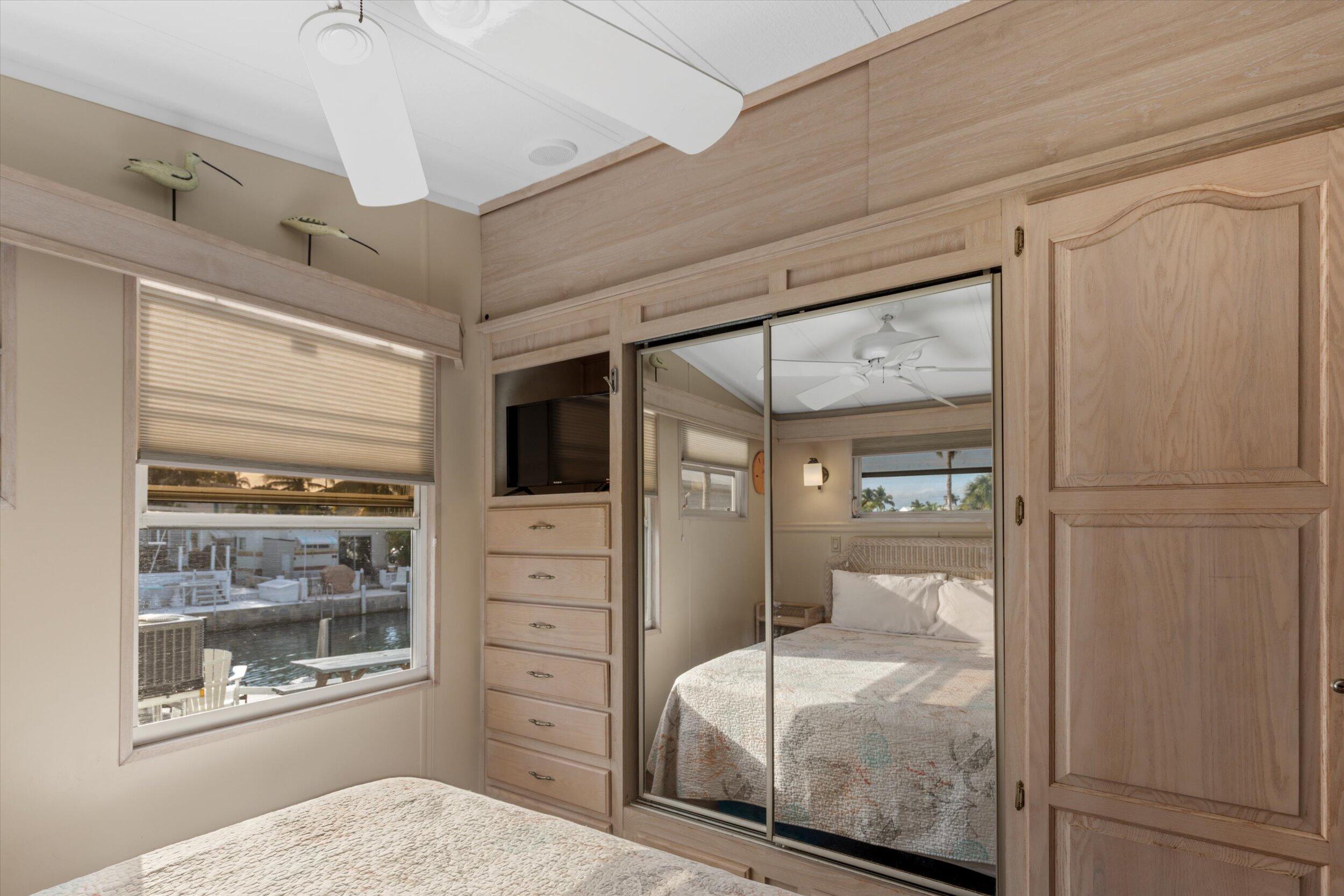 701 Spanish Main Drive Unit: 333\334