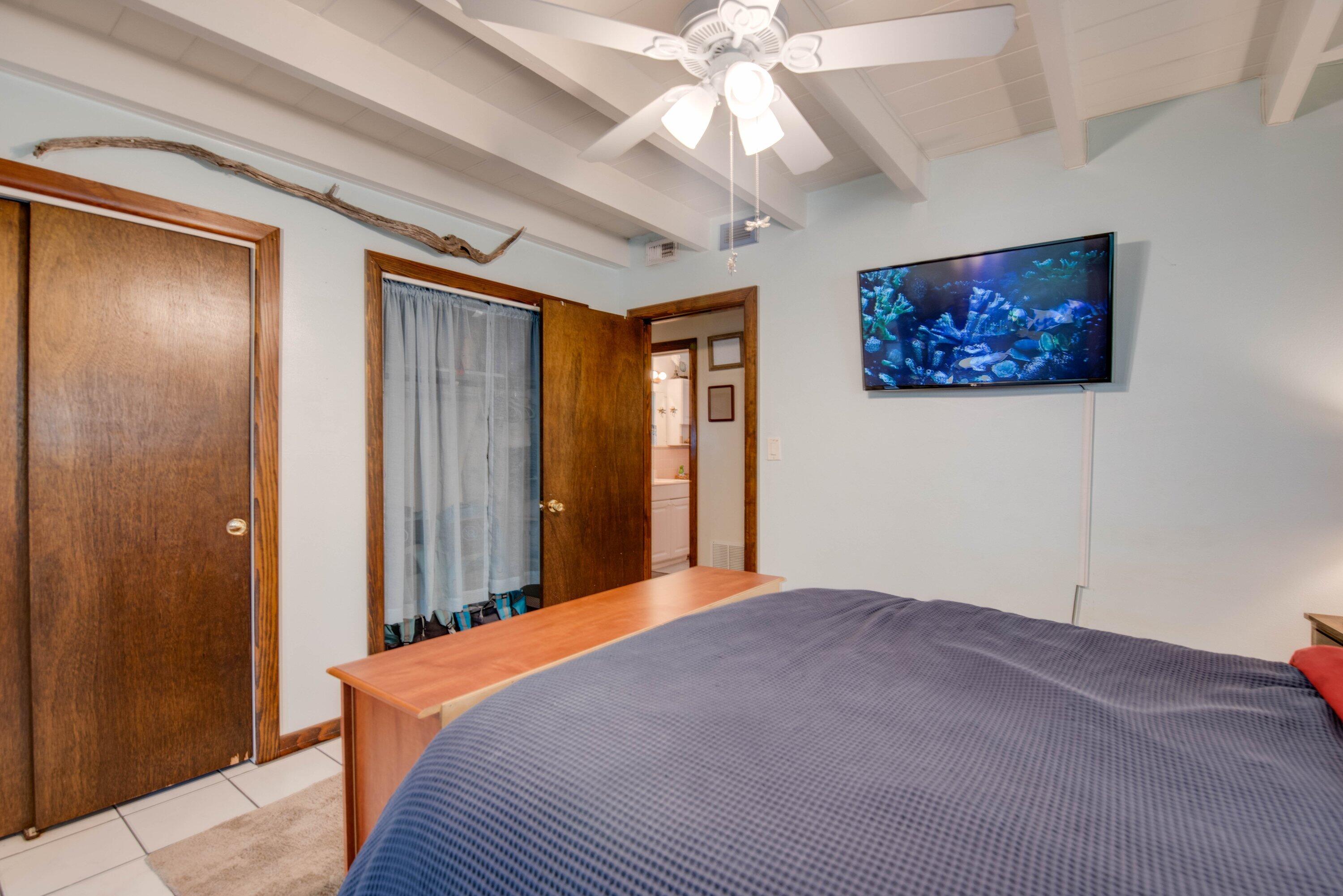 360 W Shore Drive