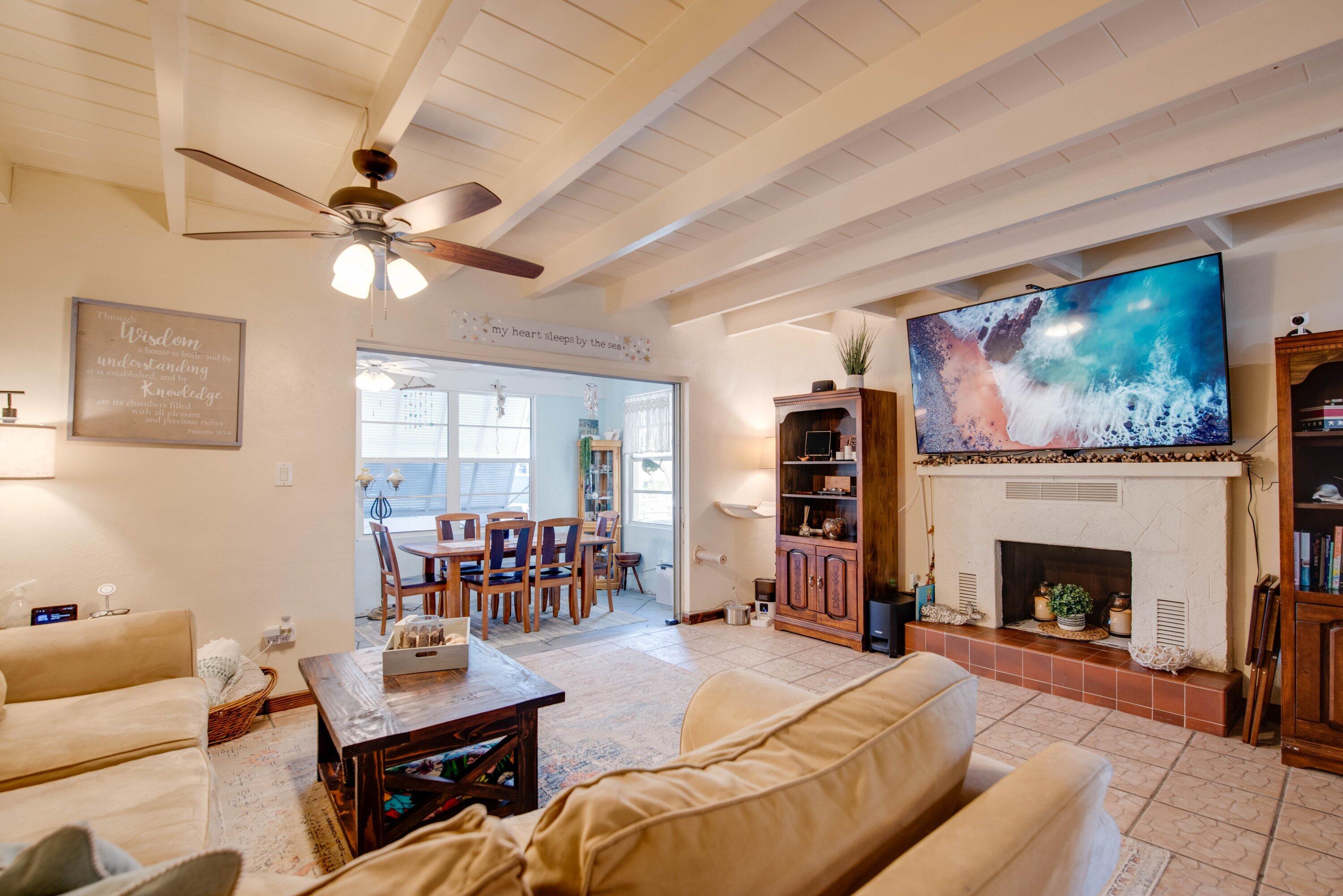 360 W Shore Drive