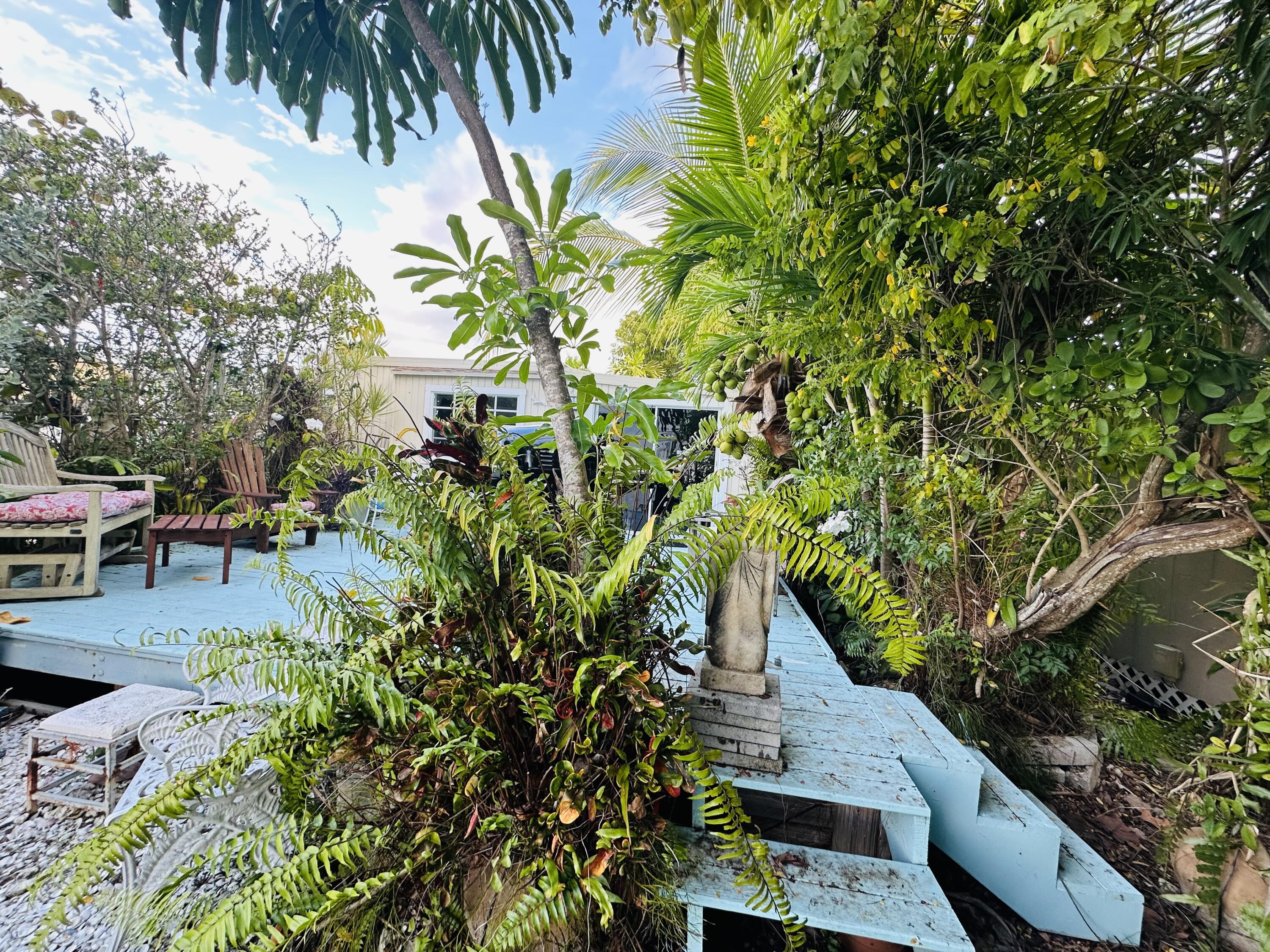 6800 Maloney Avenue Unit: 112