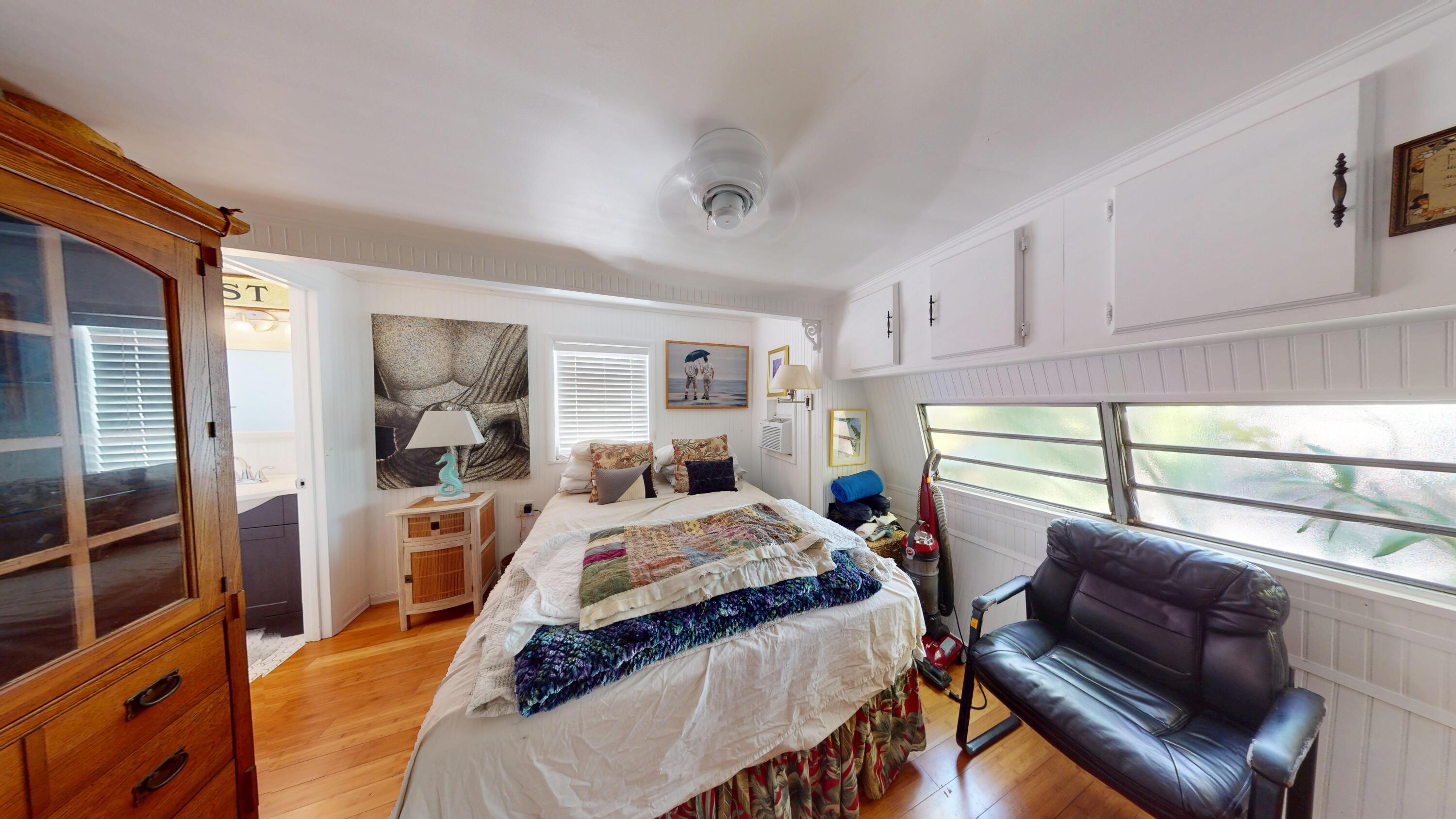 6800 Maloney Avenue Unit: 112