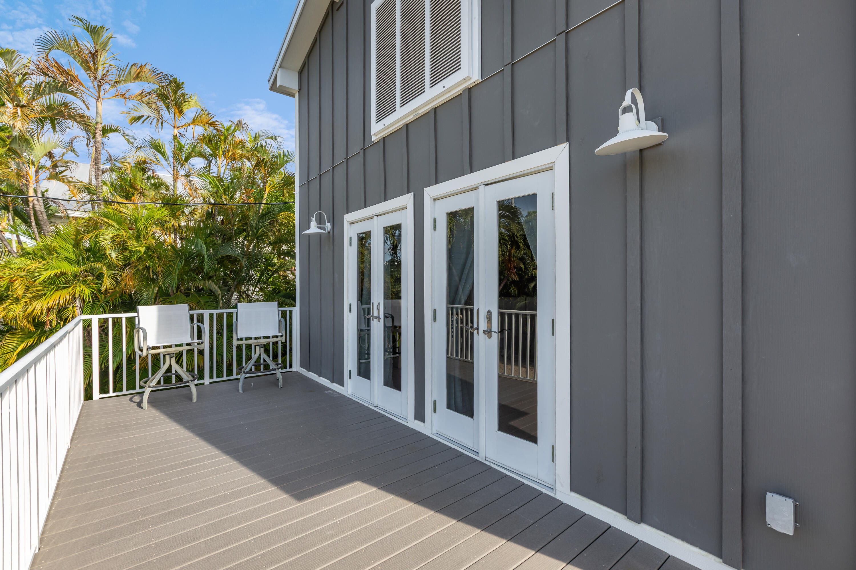 1082 Bay Drive