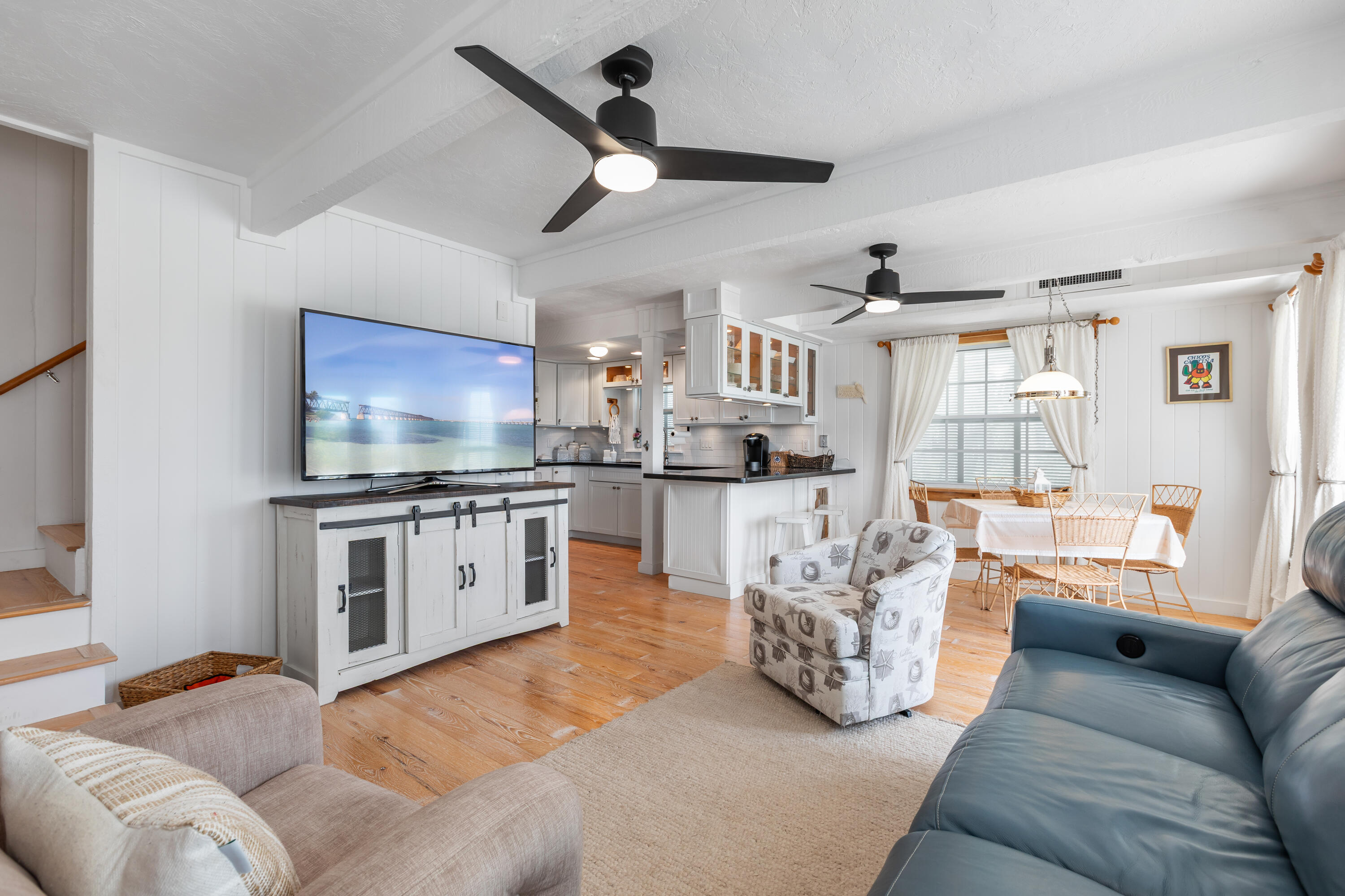 1082 Bay Drive