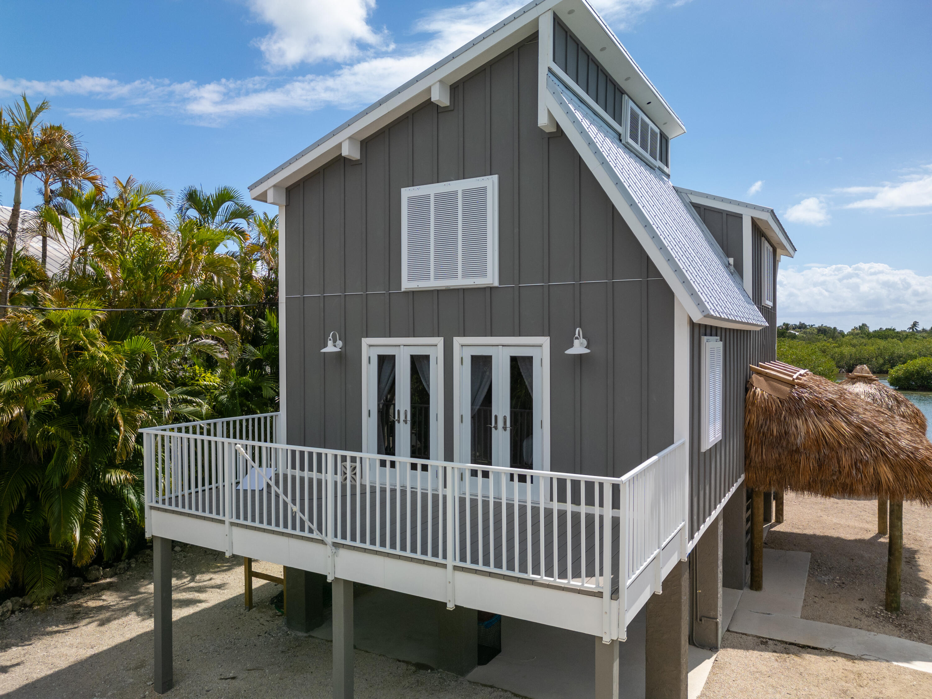1082 Bay Drive