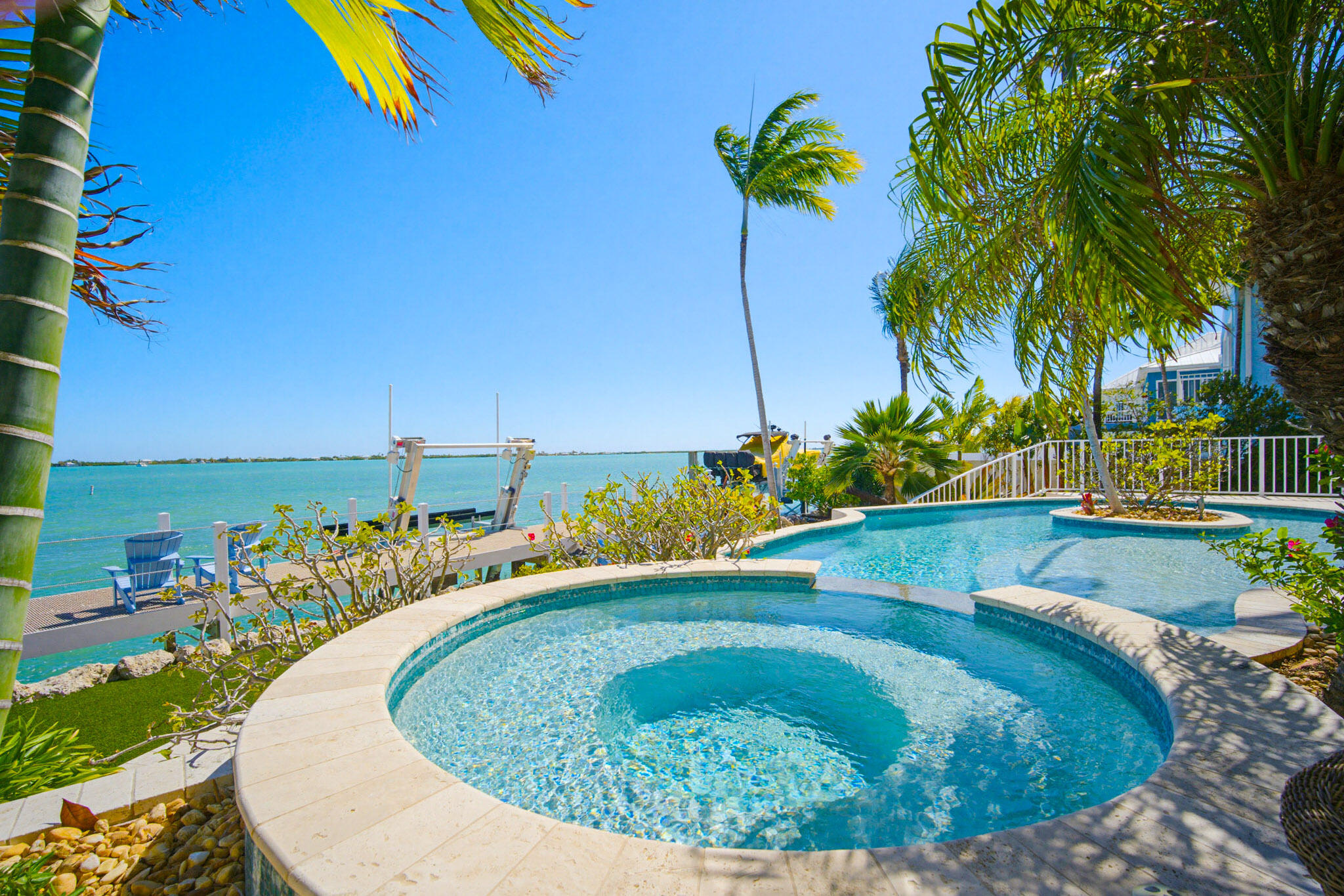 421 La Fitte Road