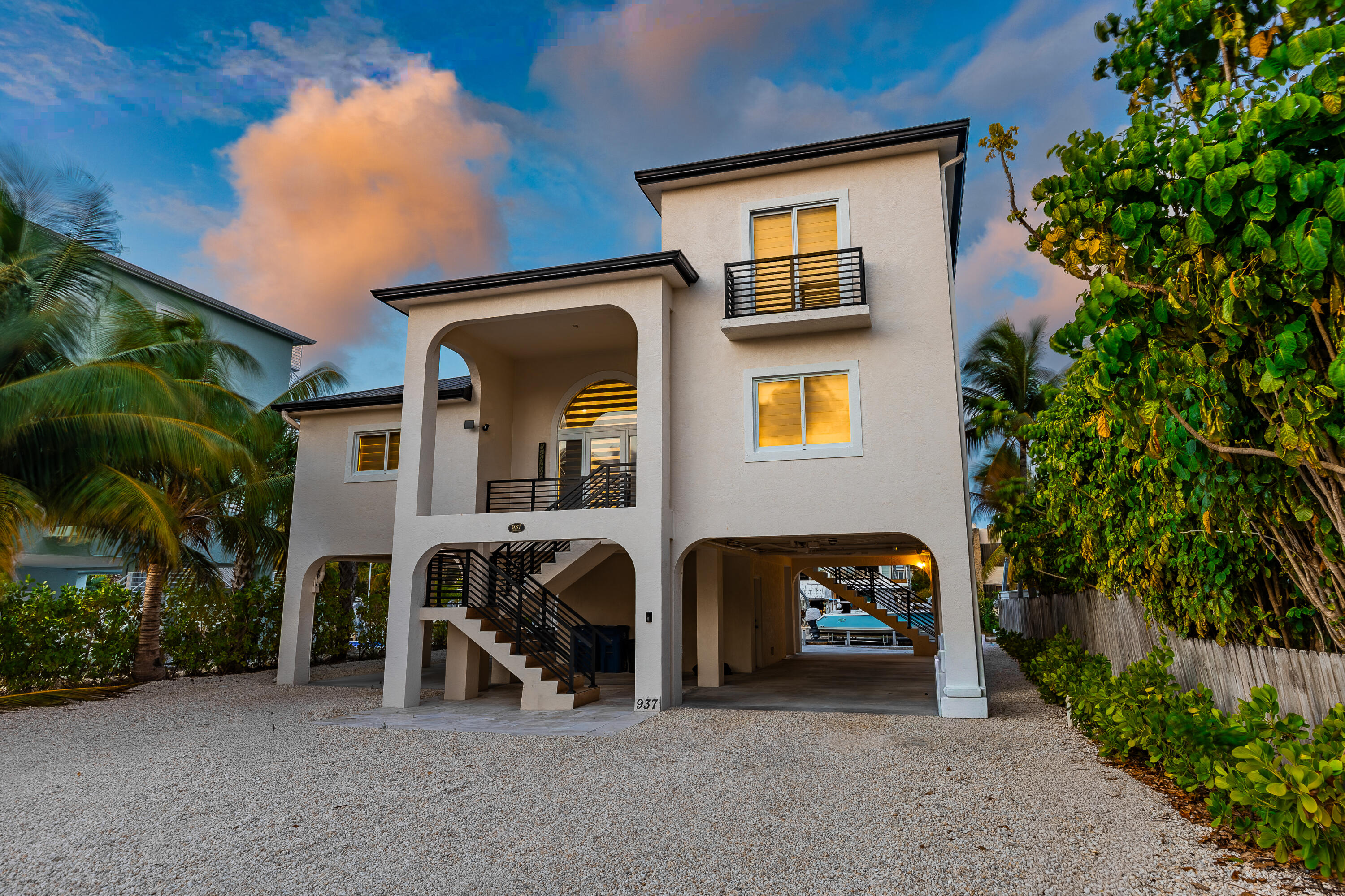 937 Gulf Drive