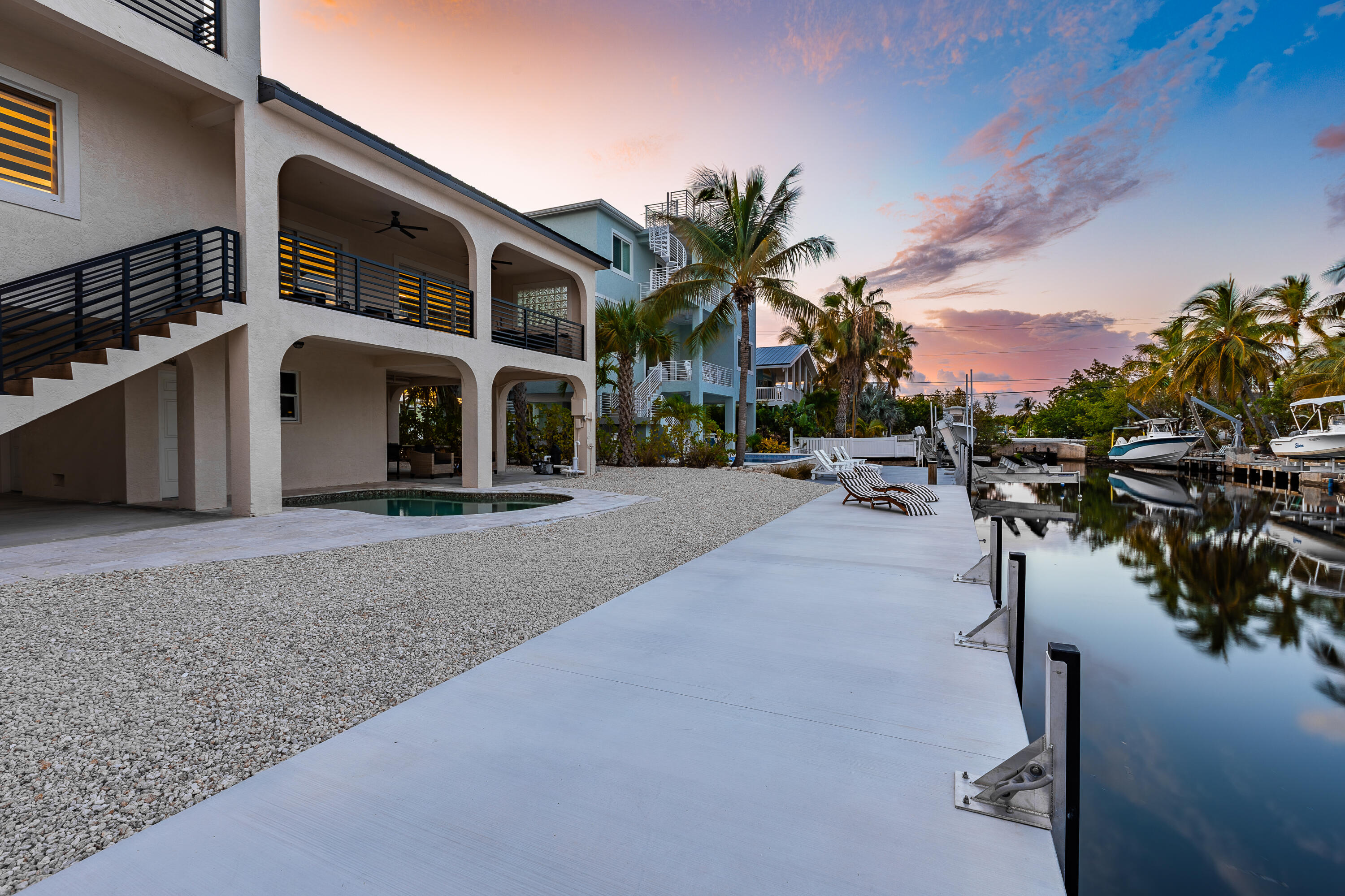 937 Gulf Drive