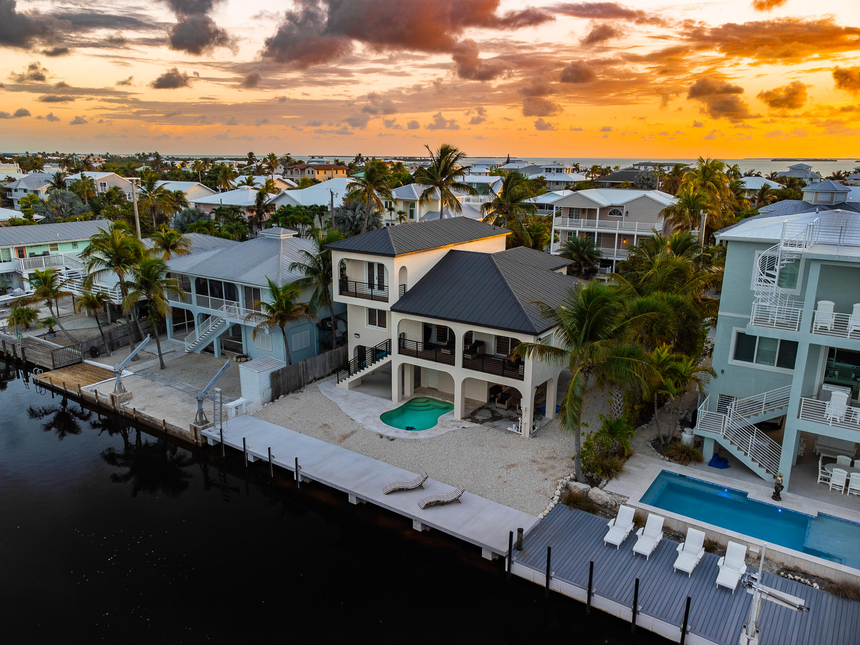 937 Gulf Drive