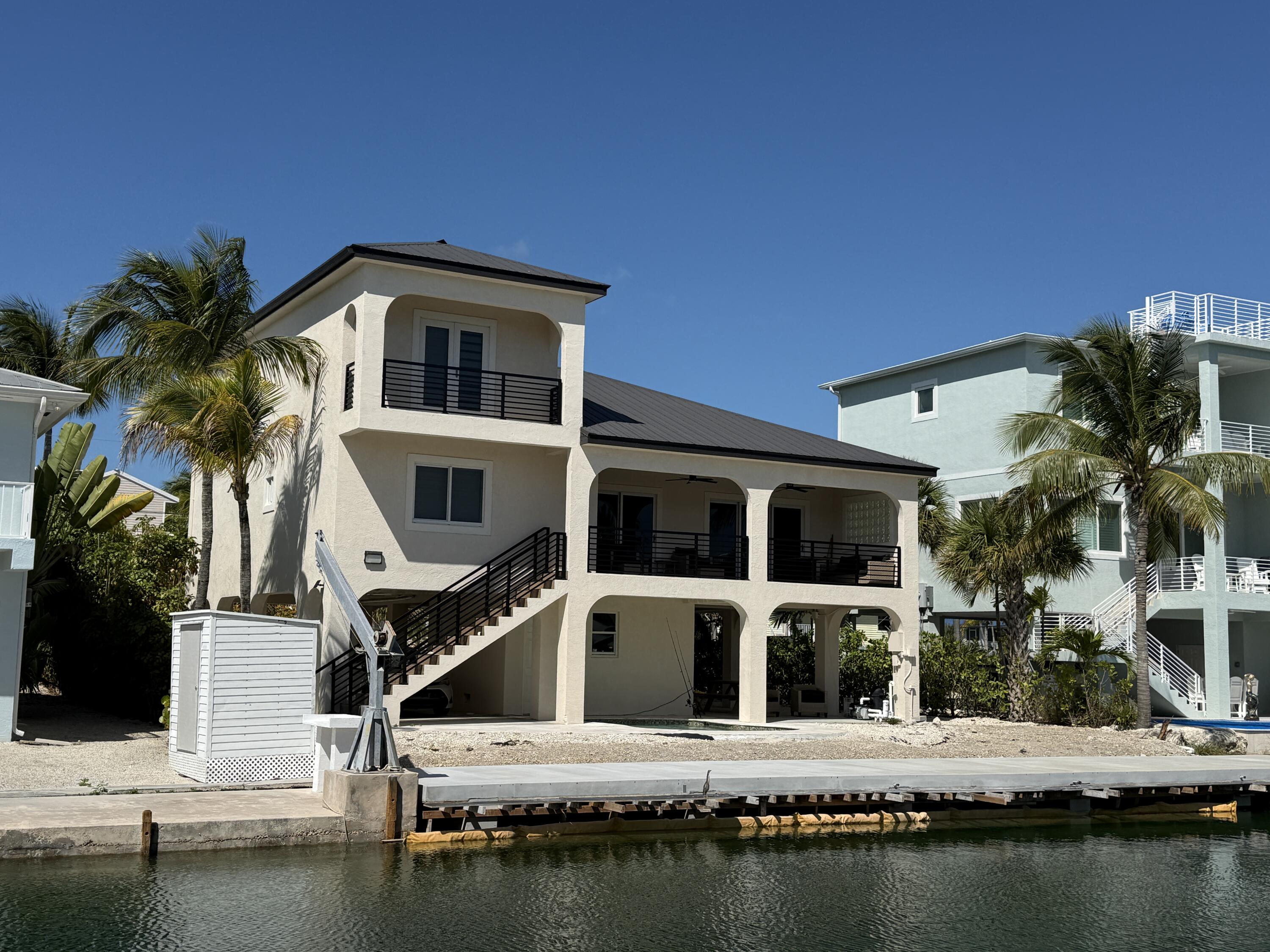 937 Gulf Drive