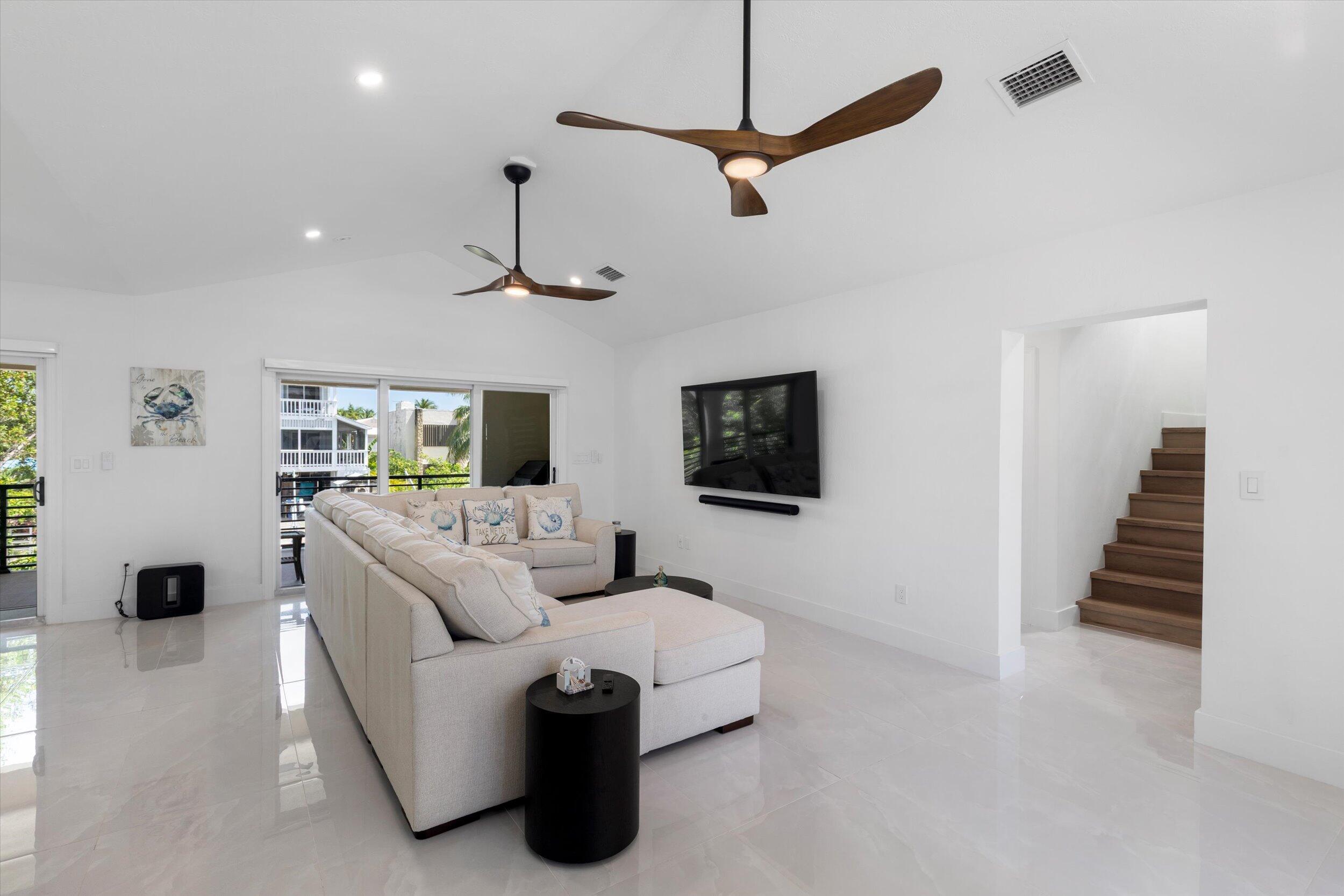 937 Gulf Drive