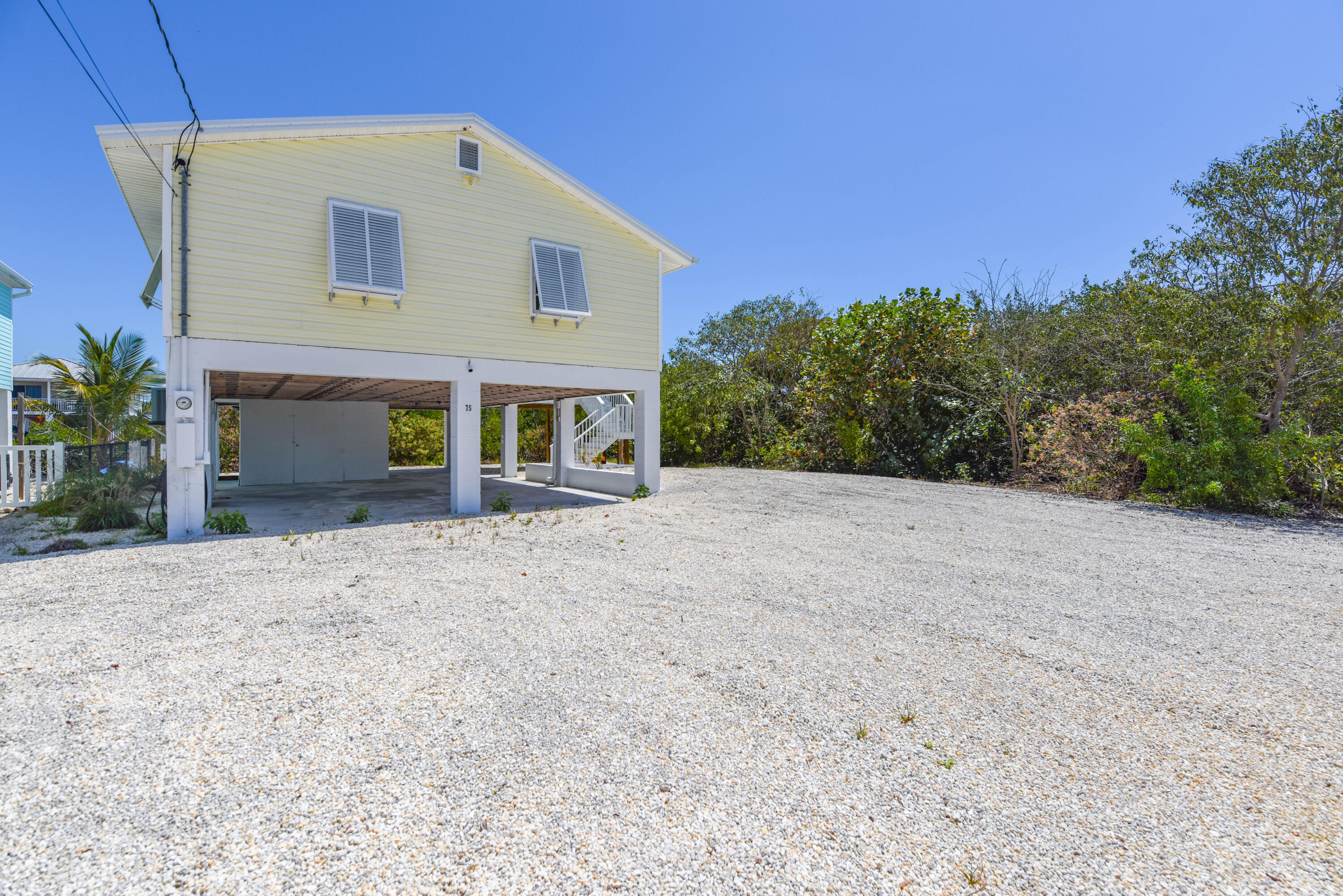 75 Lobstertail Road