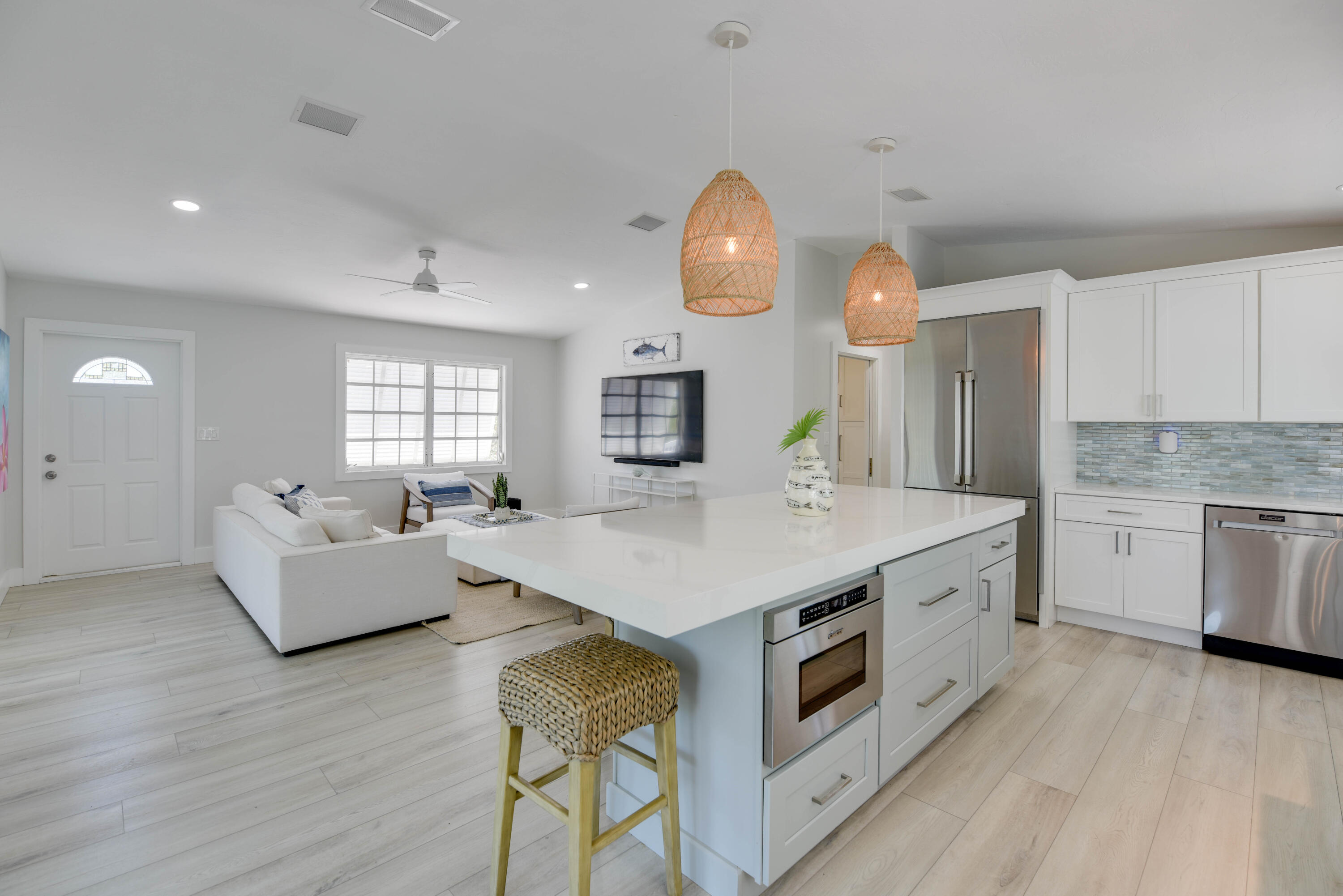 75 Lobstertail Road