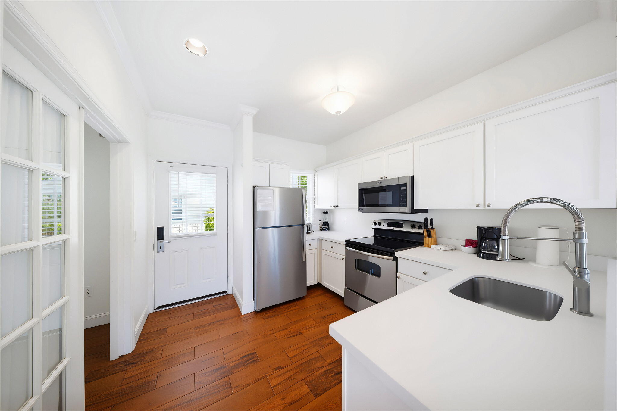 7044 Harbor Village Drive