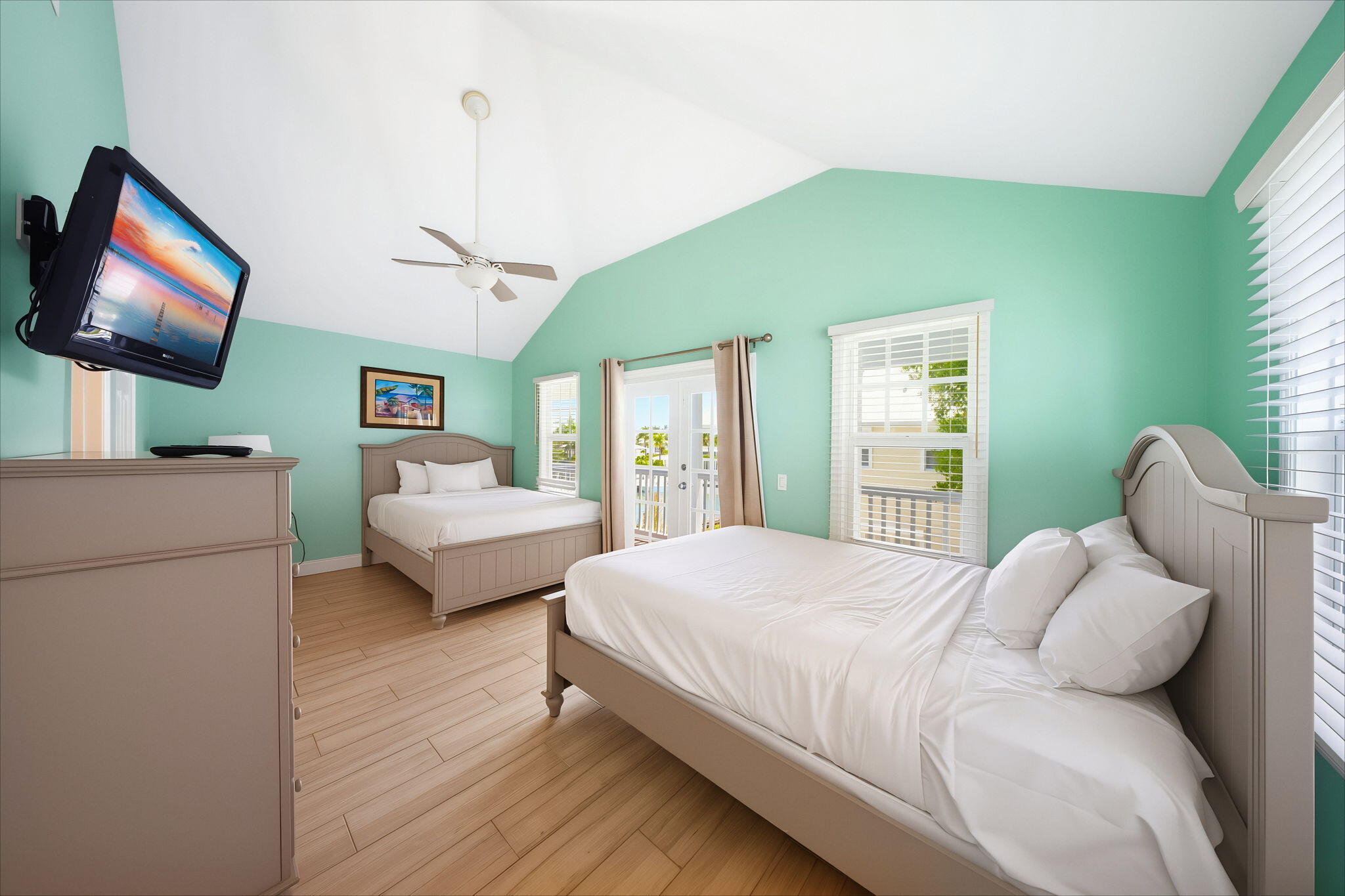 7044 Harbor Village Drive