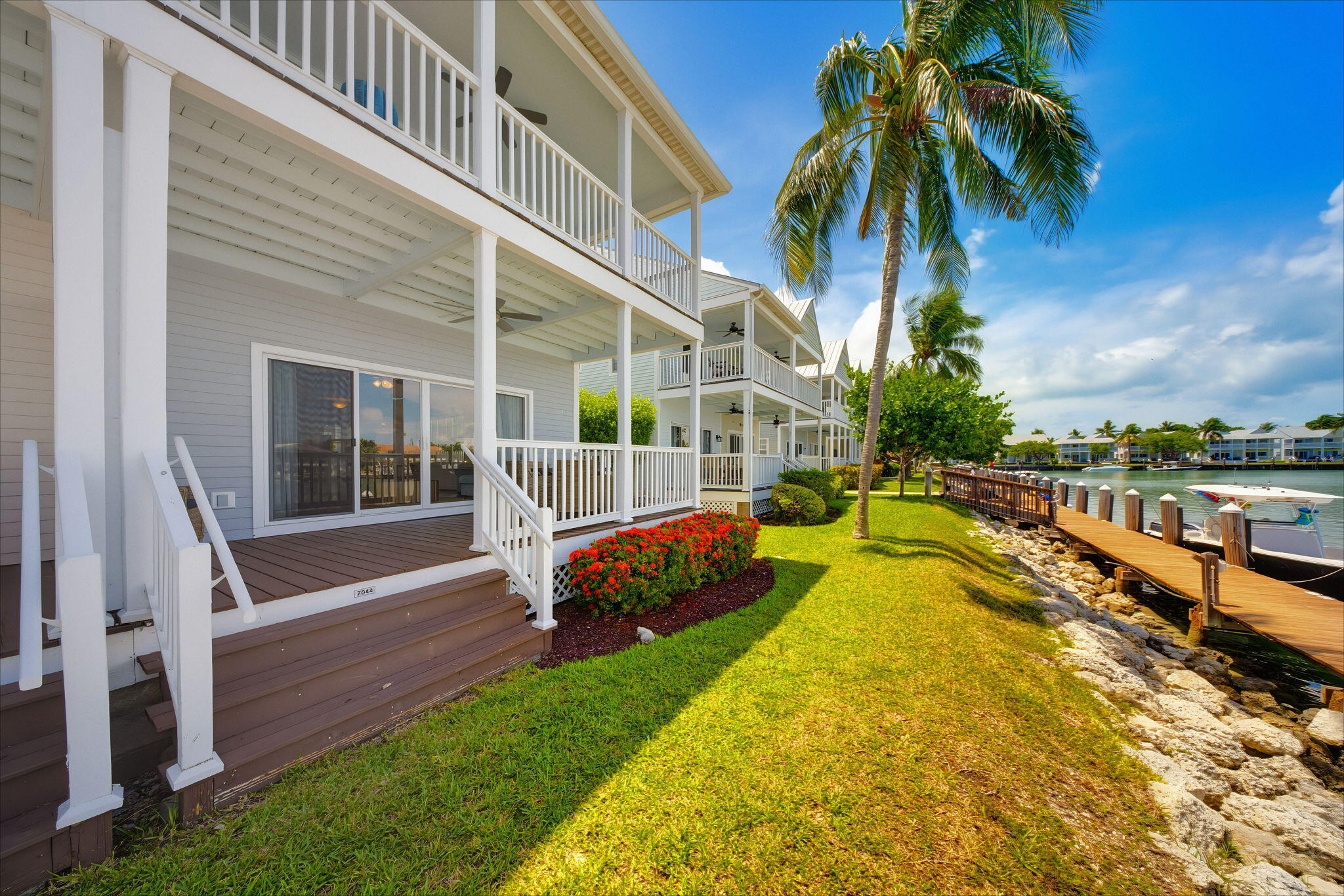 7044 Harbor Village Drive