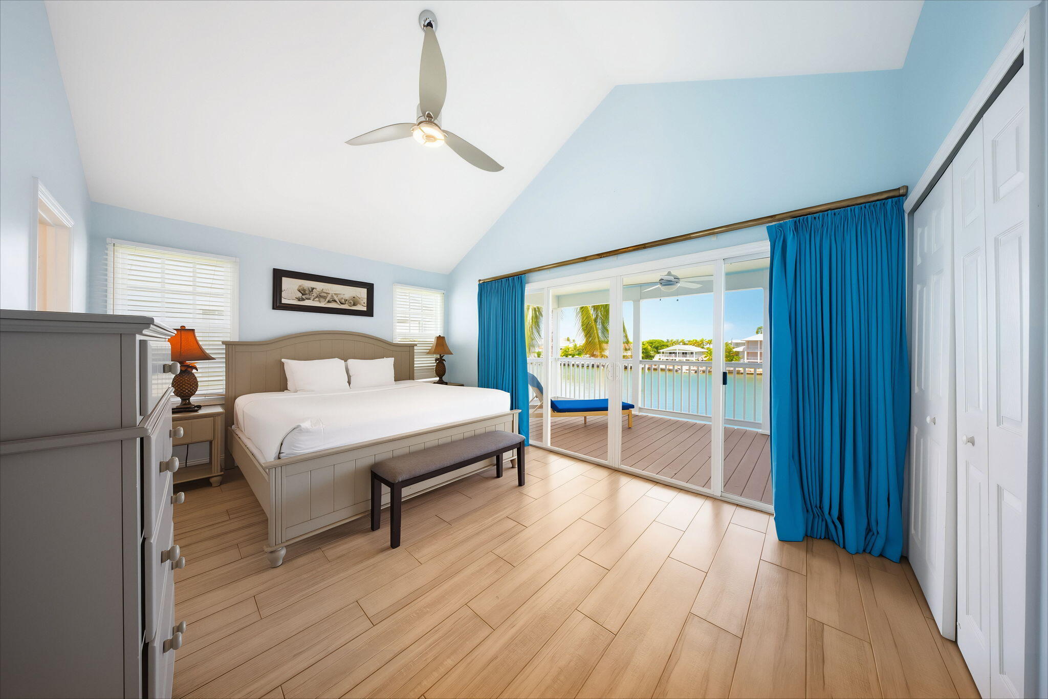 7044 Harbor Village Drive