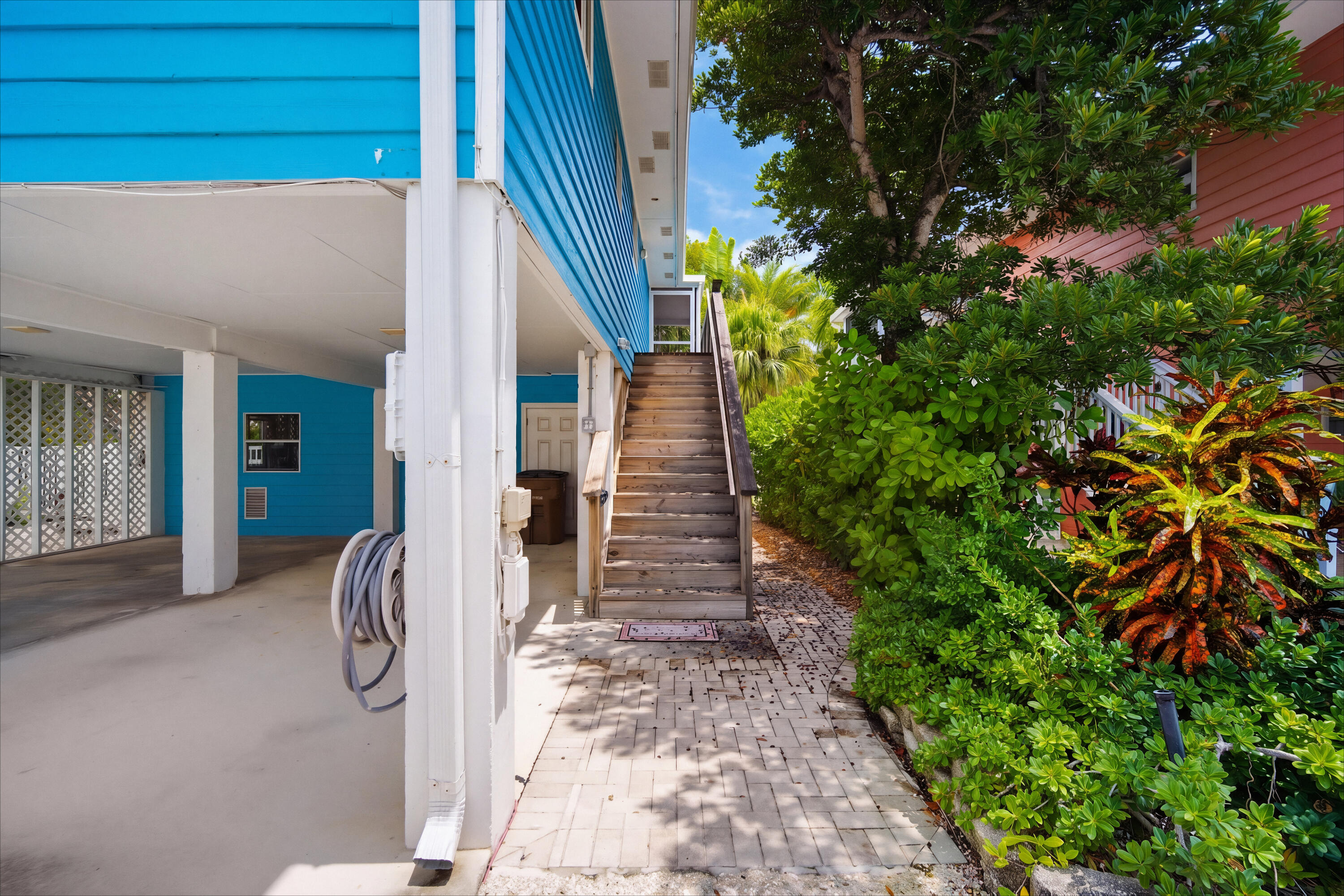 499 Sombrero Beach Road