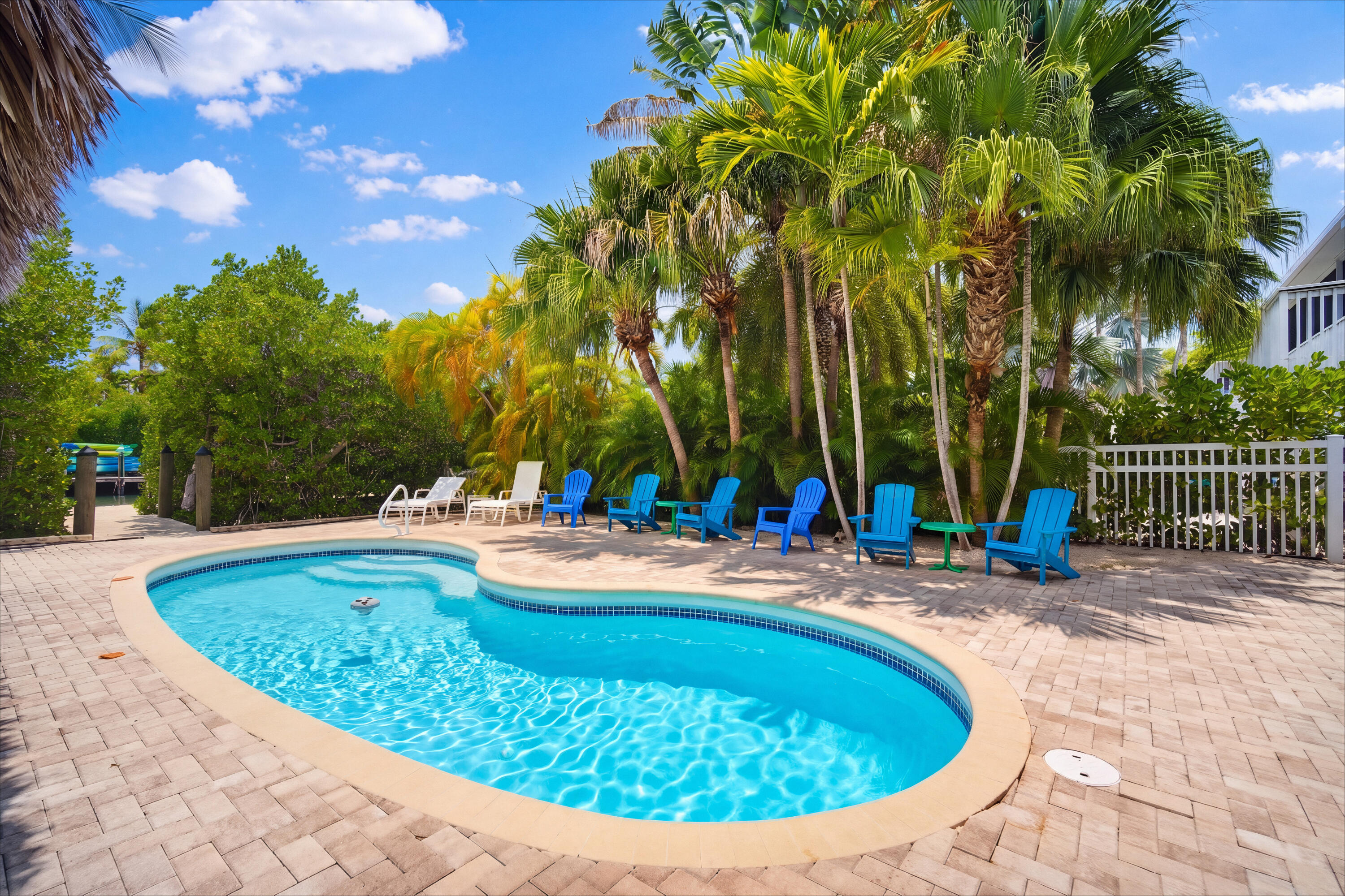 499 Sombrero Beach Road