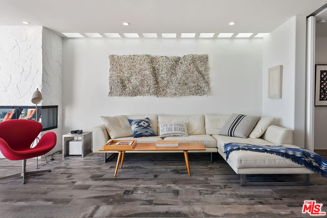 27400 Pacific Coast Hwy Unit: 108