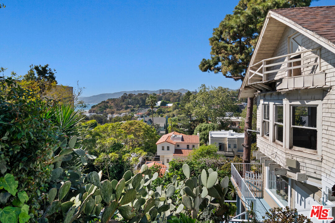 207 Ocean Ave