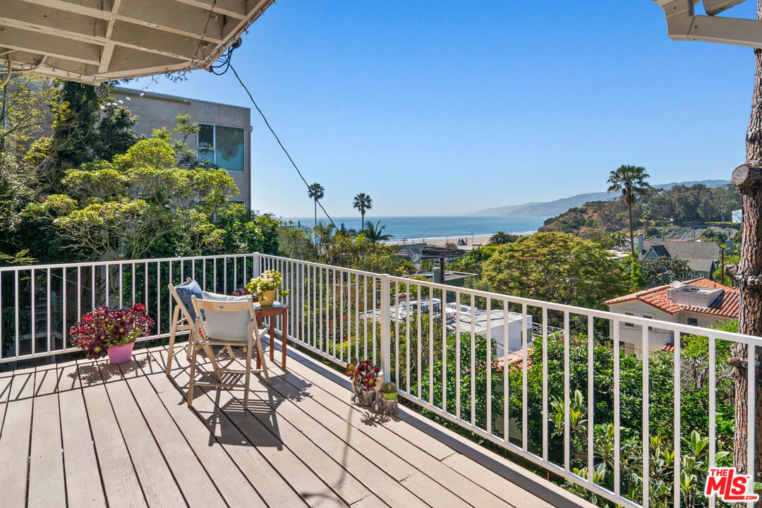207 Ocean Ave