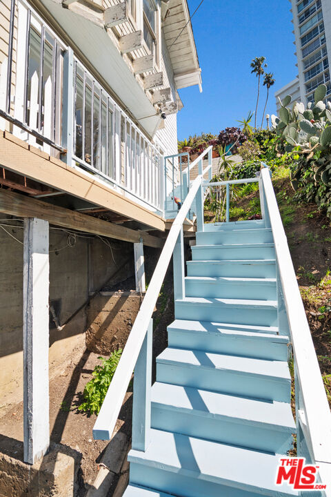 207 Ocean Ave