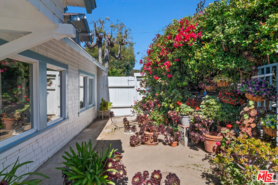 207 Ocean Ave