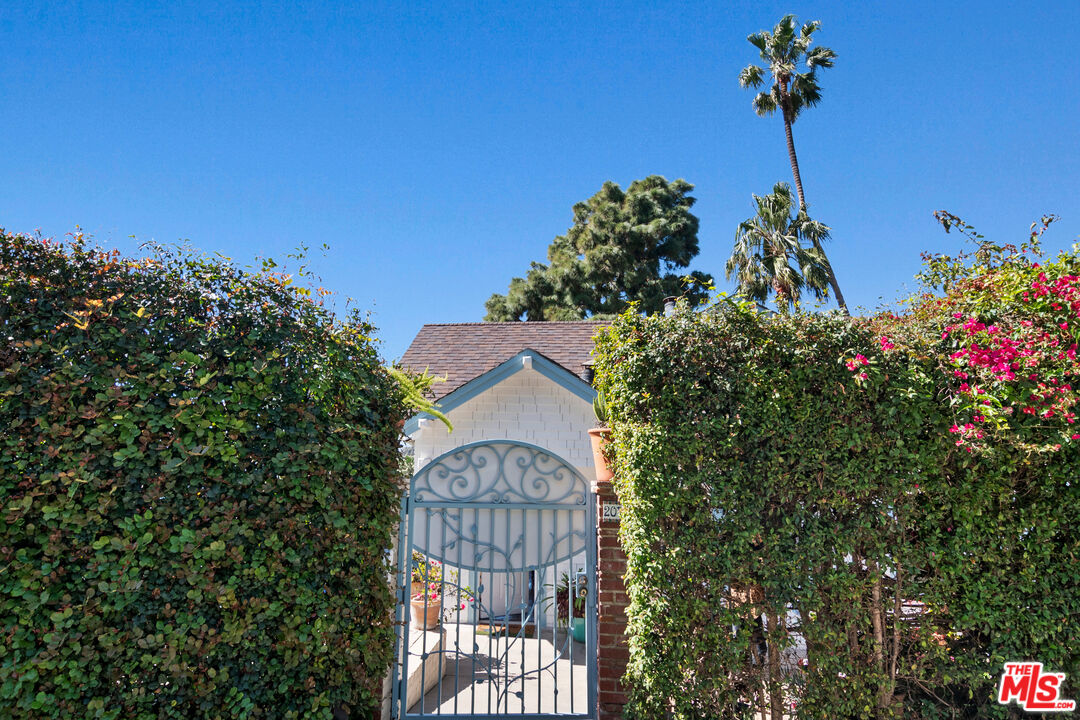 207 Ocean Ave