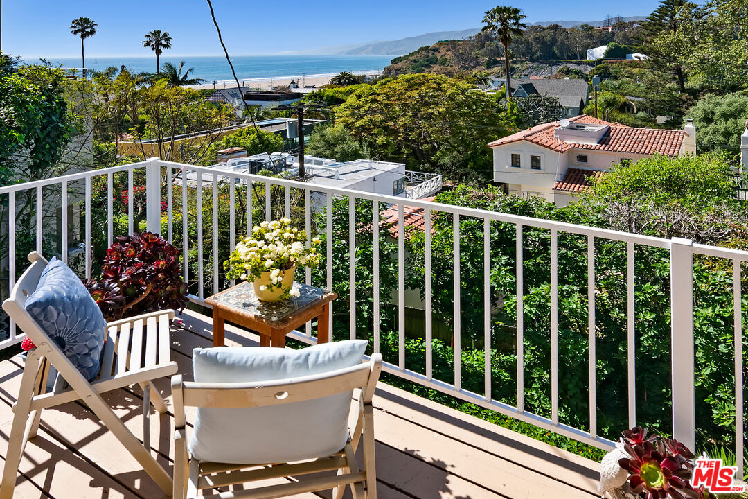 207 Ocean Ave