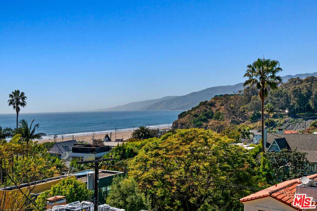 207 Ocean Ave