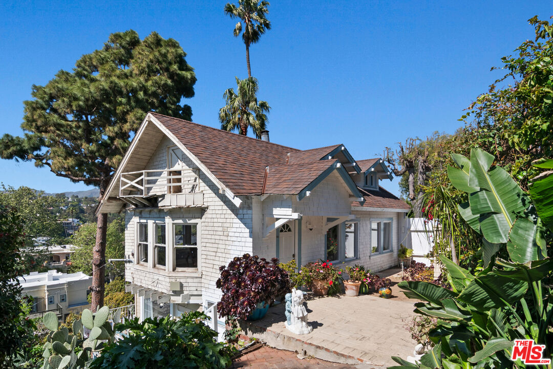 207 Ocean Ave