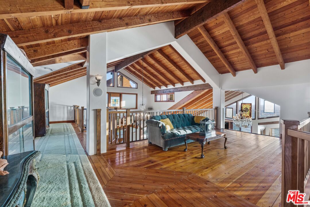 7007 Birdview Ave