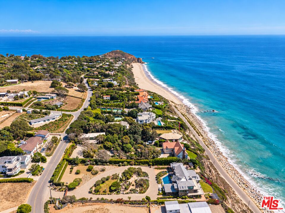 7007 Birdview Ave