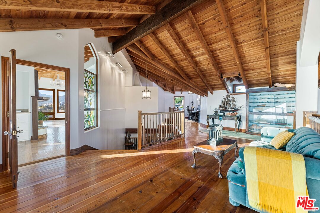 7007 Birdview Ave
