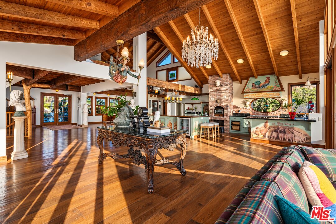 7007 Birdview Ave