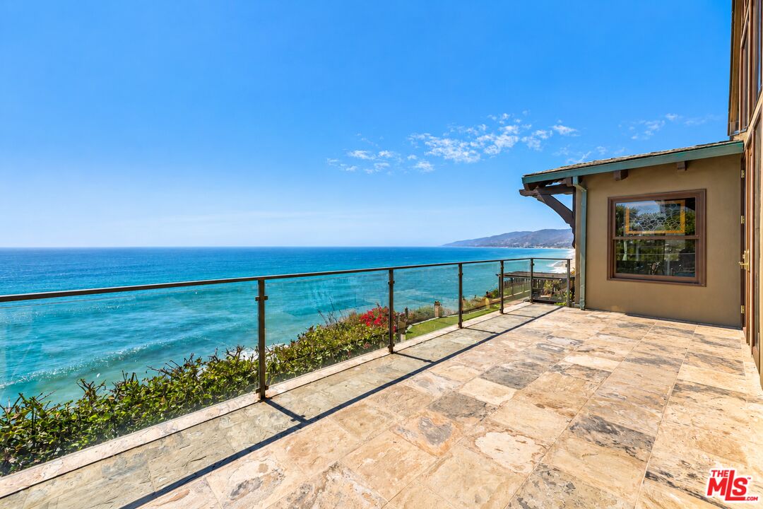 7007 Birdview Ave