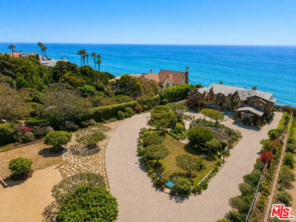 7007 Birdview Ave