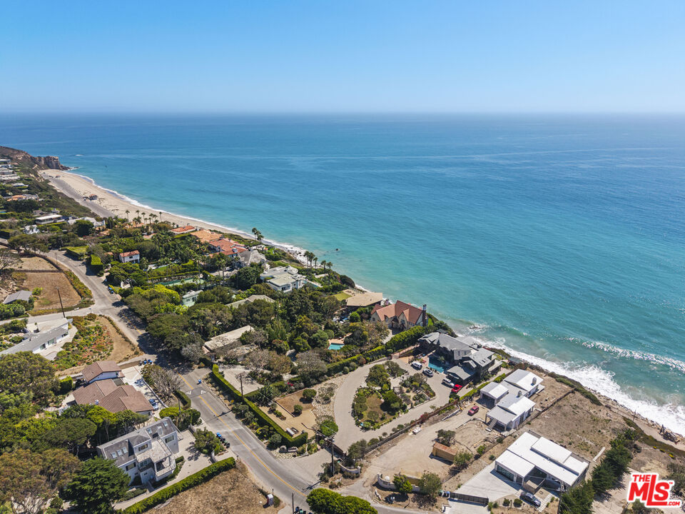 7007 Birdview Ave