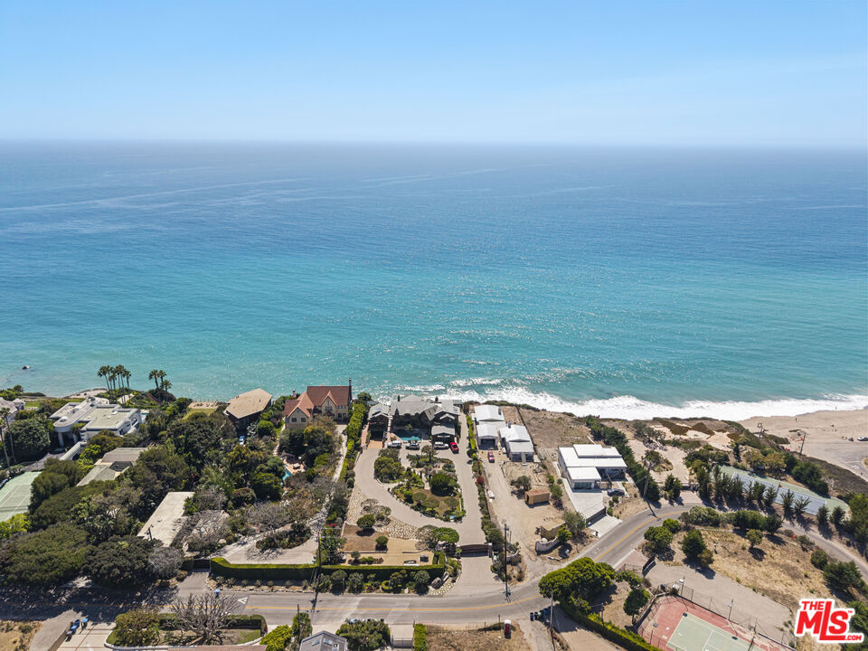 7007 Birdview Ave