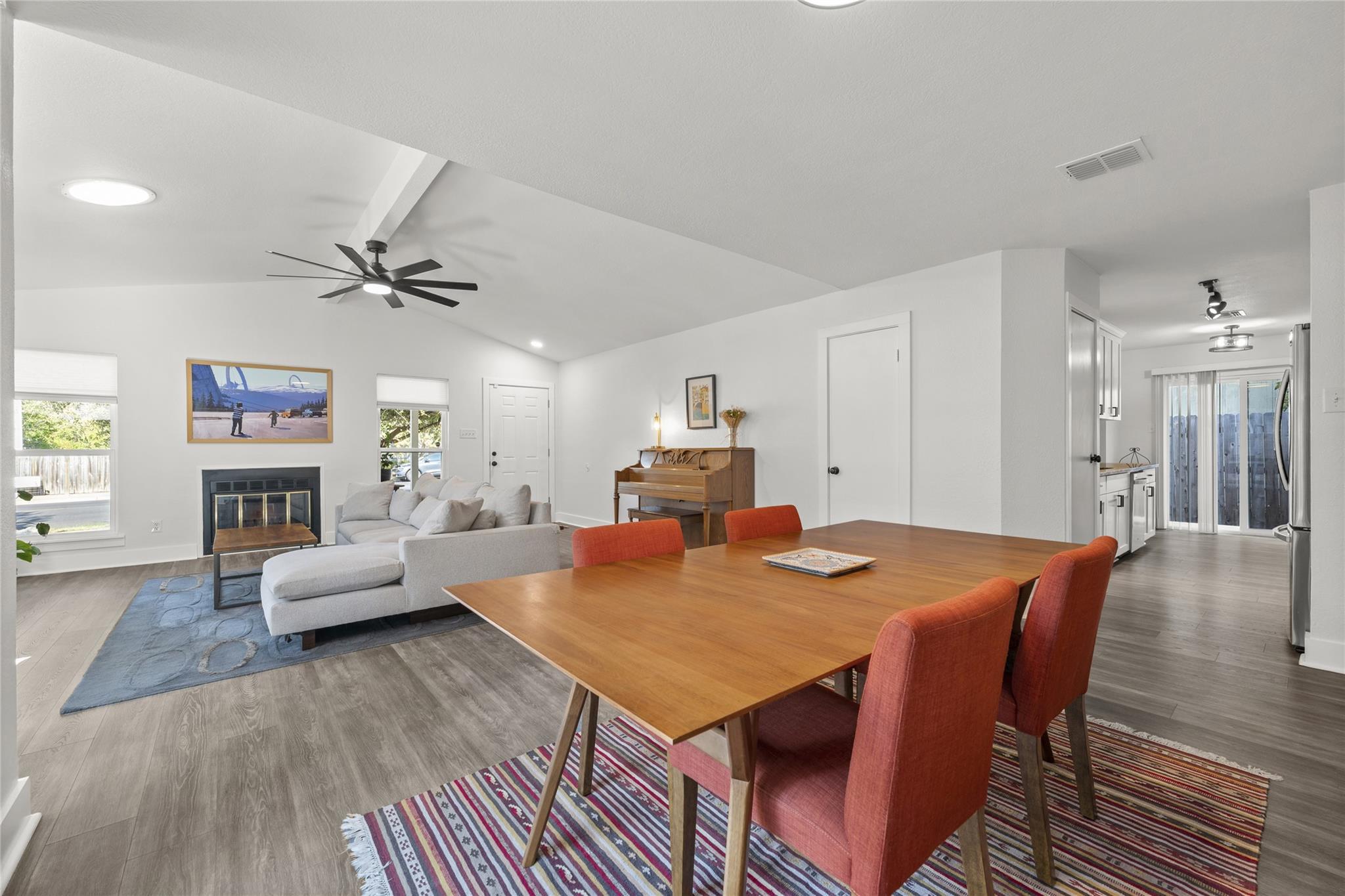 12003 Thompkins DR