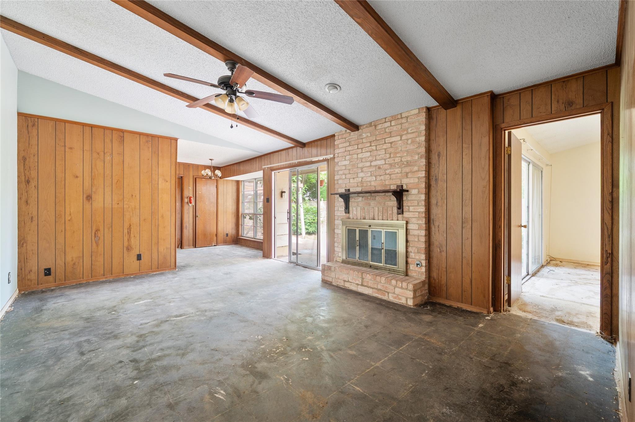 11702 Shoshone DR