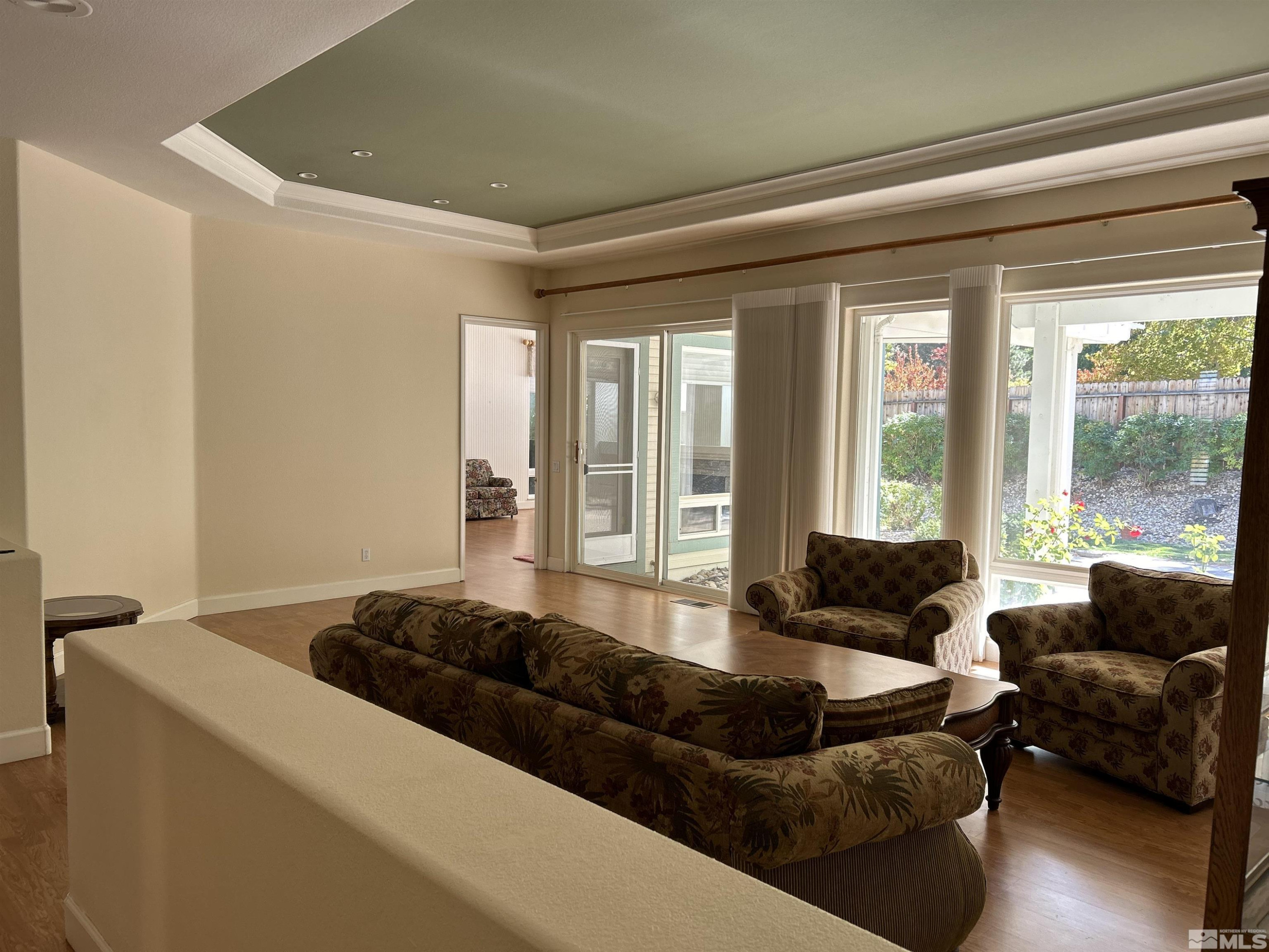 2505 Roxbury Way